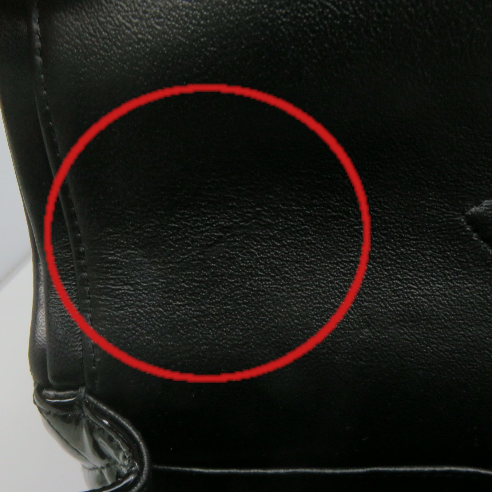 CHANEL 【清倉大減價】菱格漆皮皮革Classic 25 Shoulder Bag銀扣鏈帶肩背袋黑色