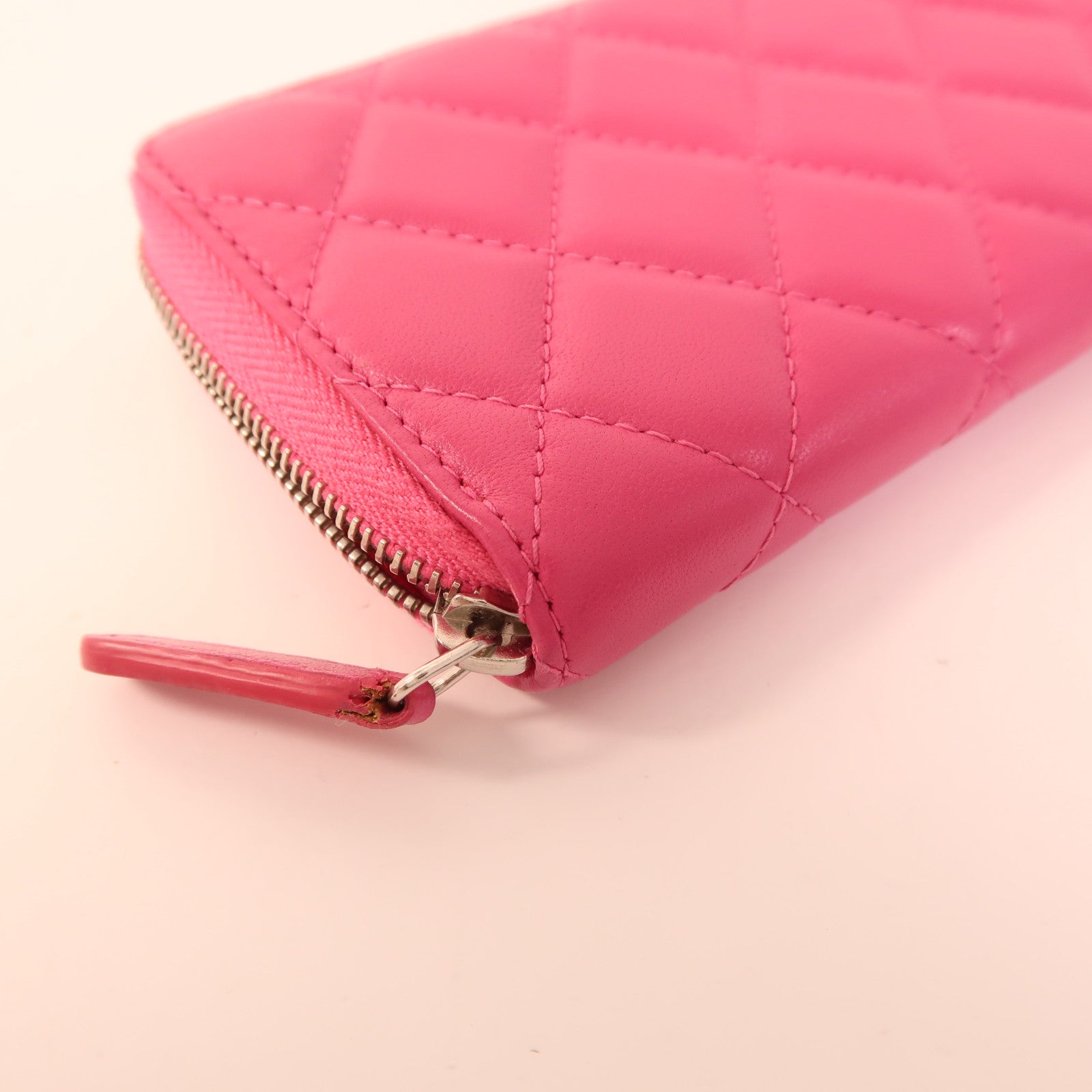 CHANEL 羊皮皮革Round Wallet銀扣錢包