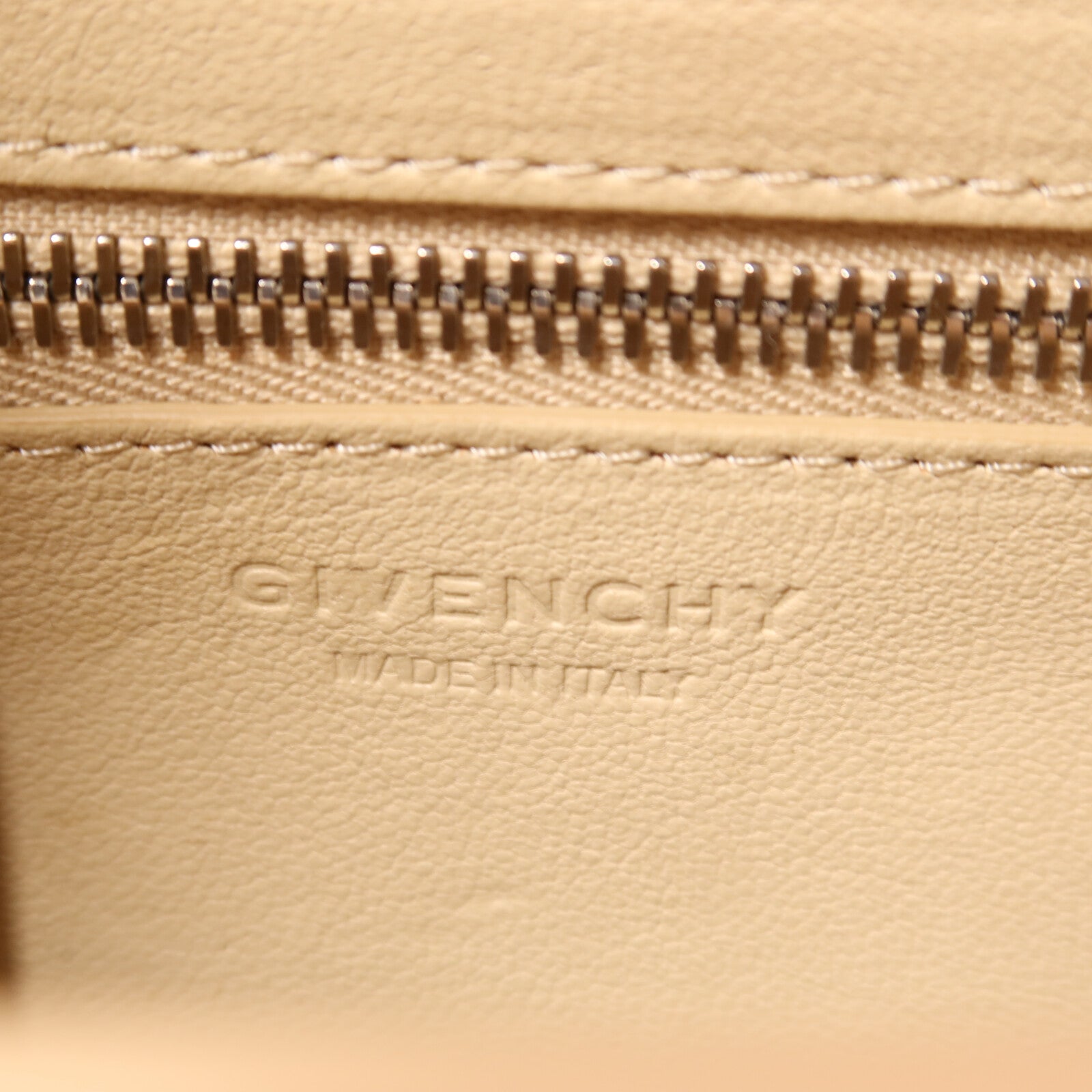 GIVENCHY 牛皮皮革Shoulder Bag手挽肩背兩用袋
