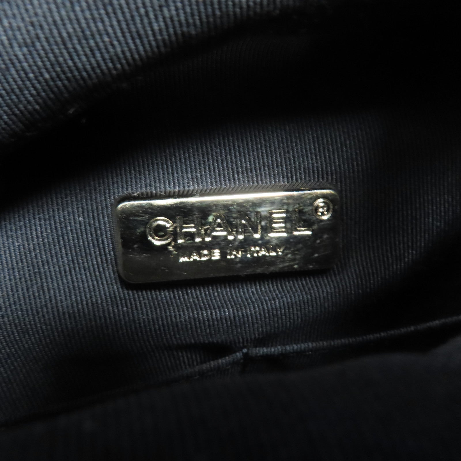 CHANEL 菱格羊皮皮革Backpack金扣鏈帶背包黑色