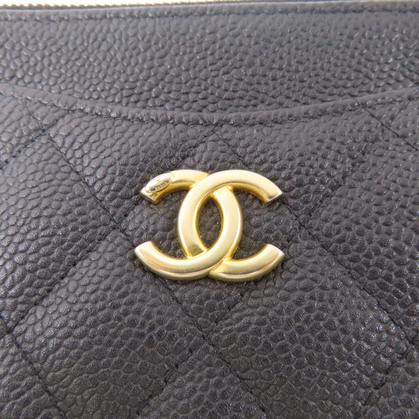 CHANEL 牛皮皮革Pouch金扣手拿包