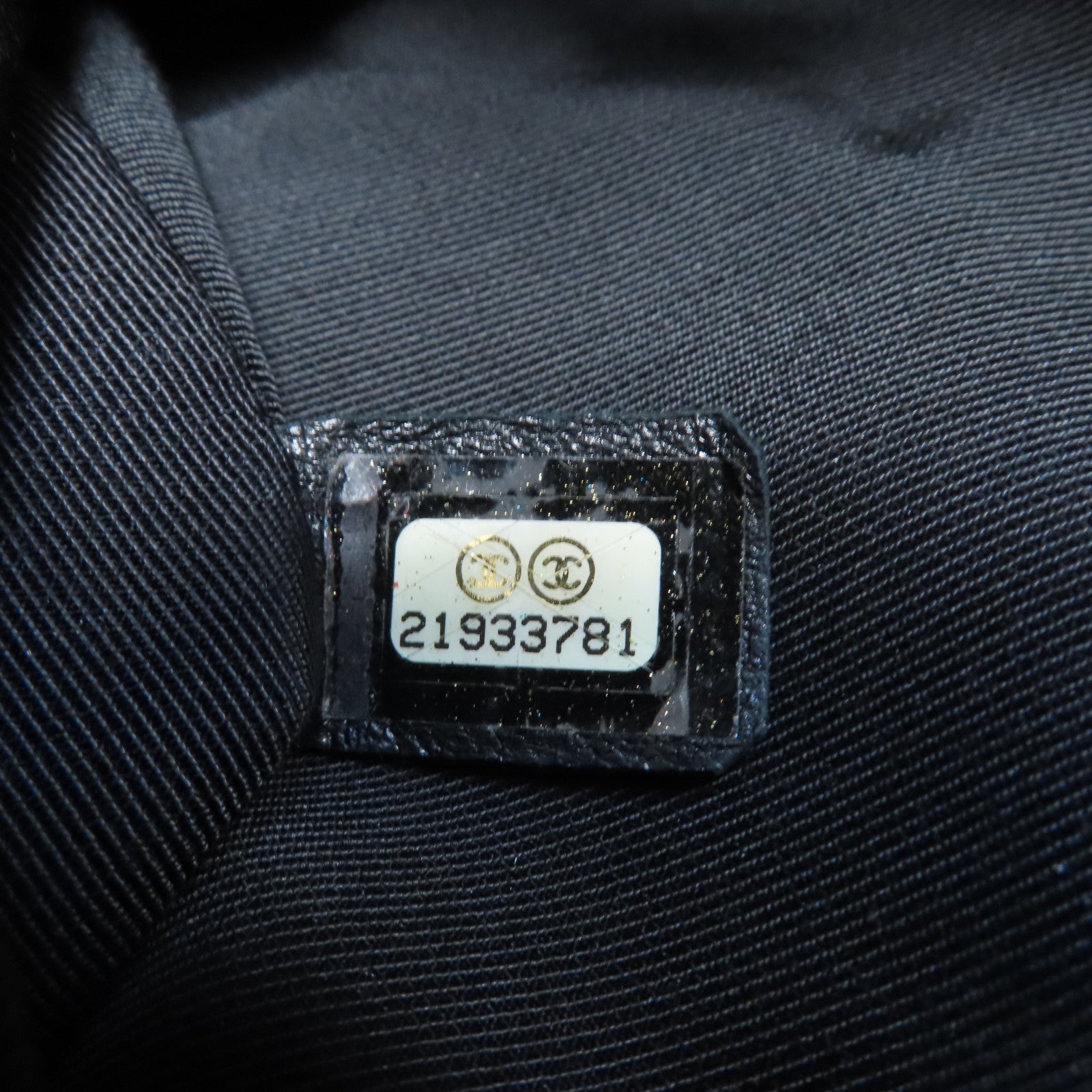 CHANEL 菱格羊皮皮革Backpack金扣鏈帶背包黑色