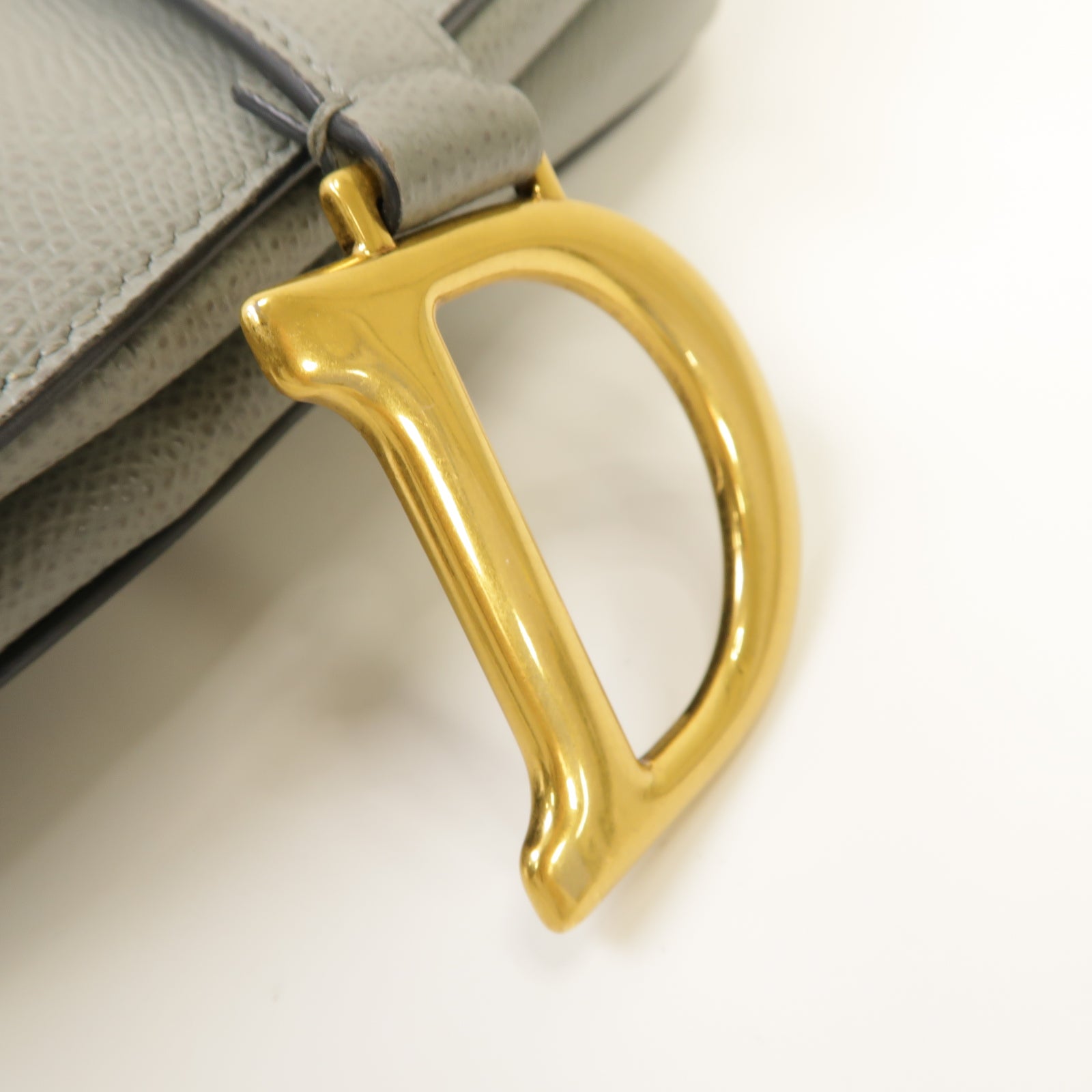 Dior 牛皮皮革Saddle金扣肩背袋灰色