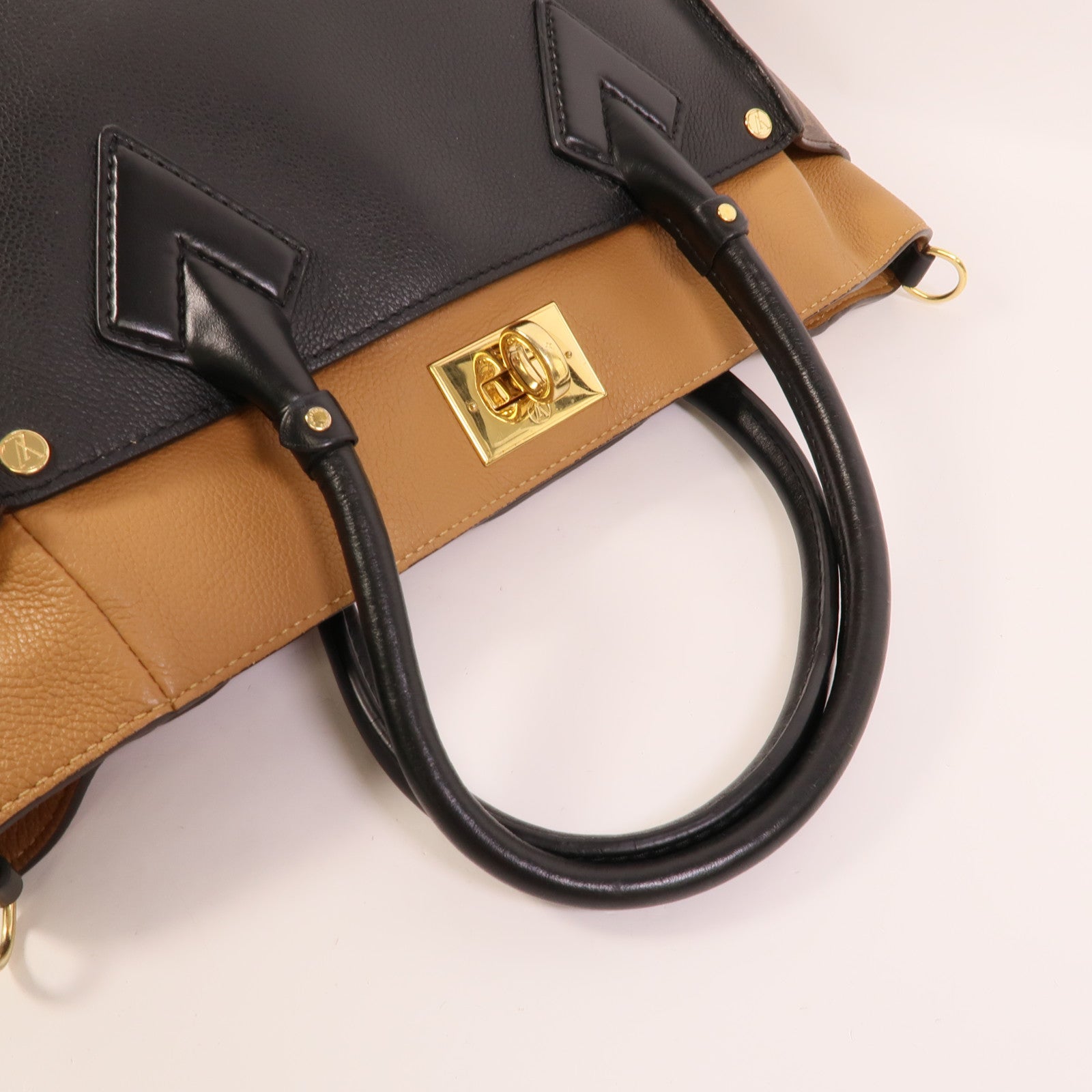 LOUIS VUITTON Monogram/牛皮皮革On My Side MM手挽袋