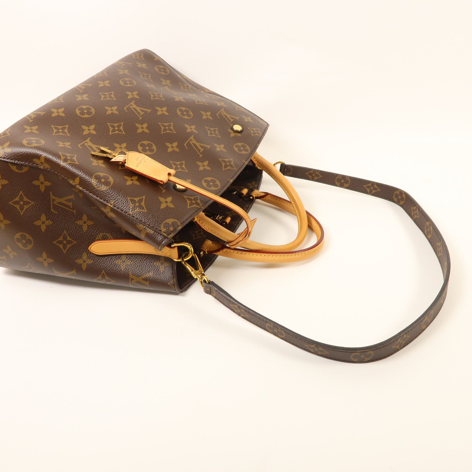 LOUIS VUITTON Monogram Montaigne MM金扣手挽肩背兩用袋
