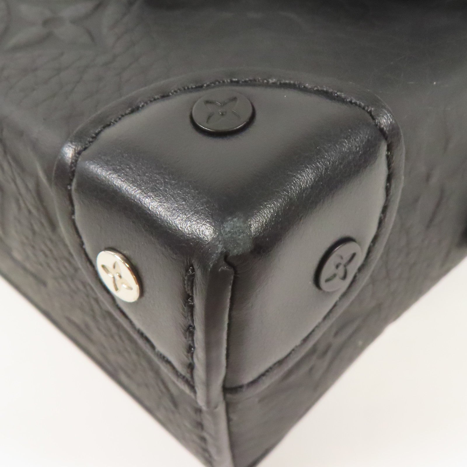 LOUIS VUITTON Monogram Taurillon Steamer Wearable Wallet扣肩背袋