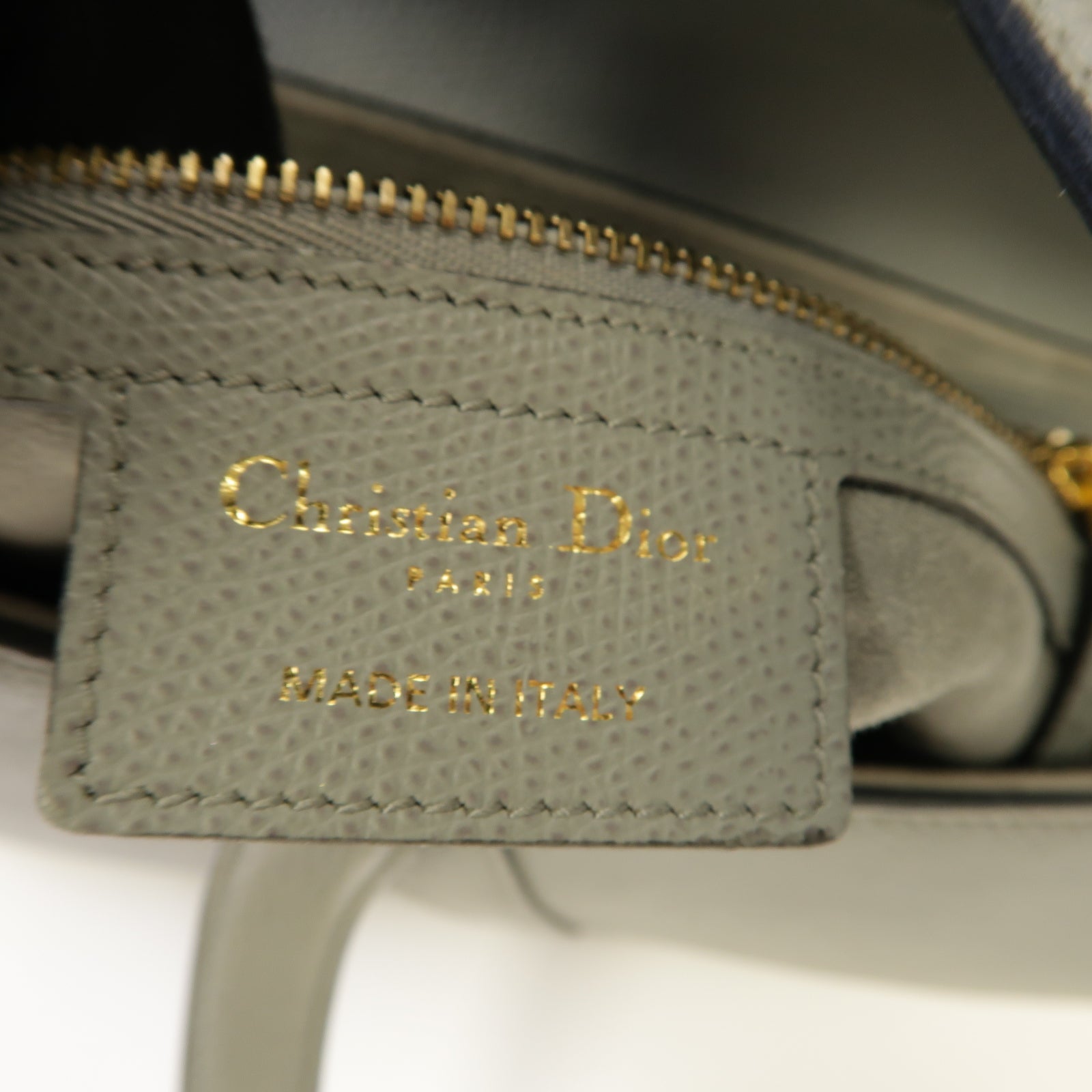 Dior 牛皮皮革Saddle金扣肩背袋灰色