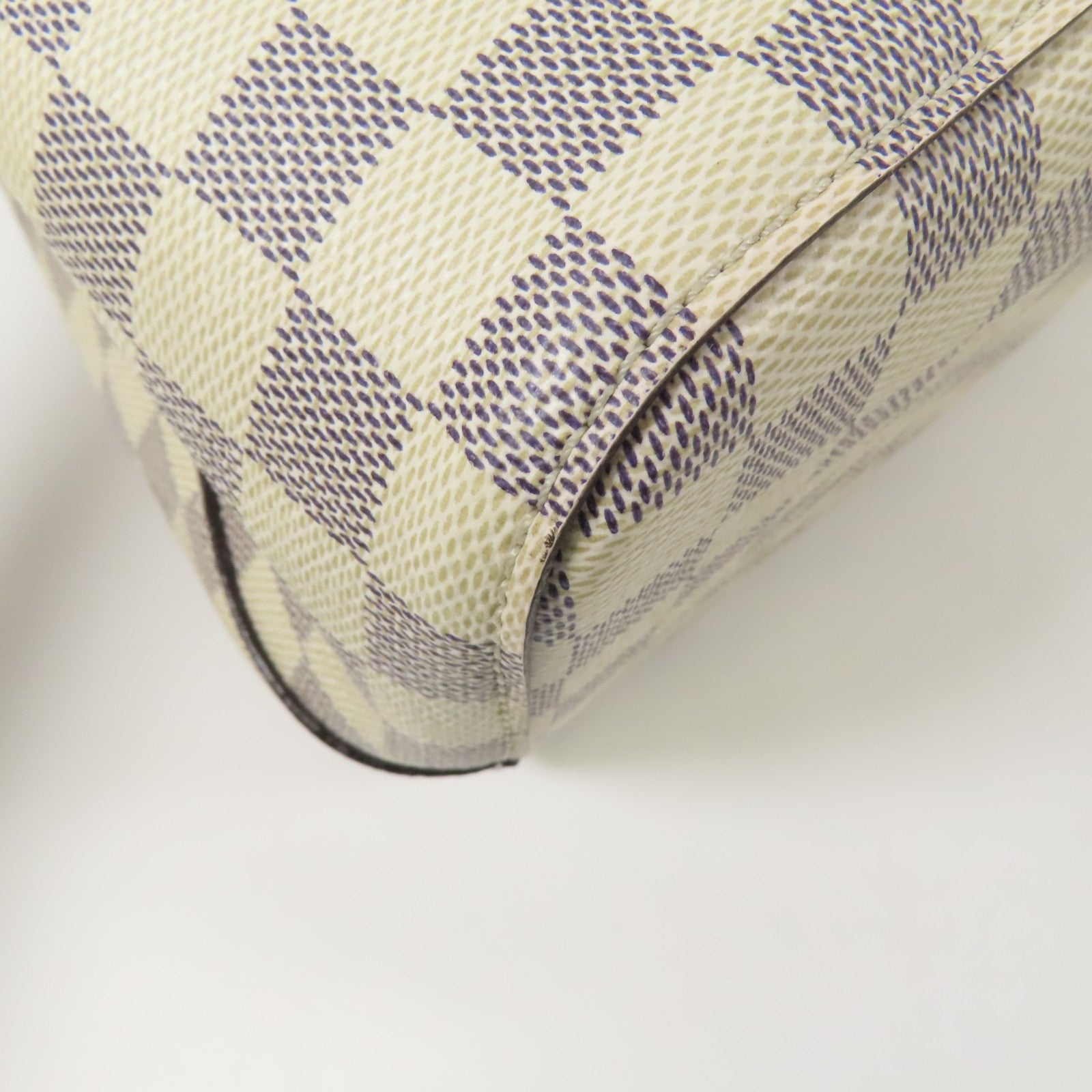 LOUIS VUITTON Damier Azur Neo Noe金扣肩背袋白色