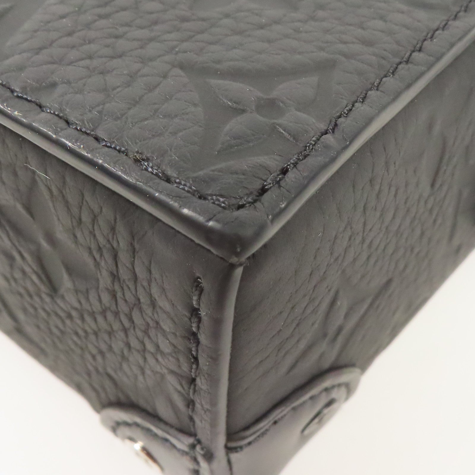 LOUIS VUITTON Monogram Taurillon Steamer Wearable Wallet扣肩背袋