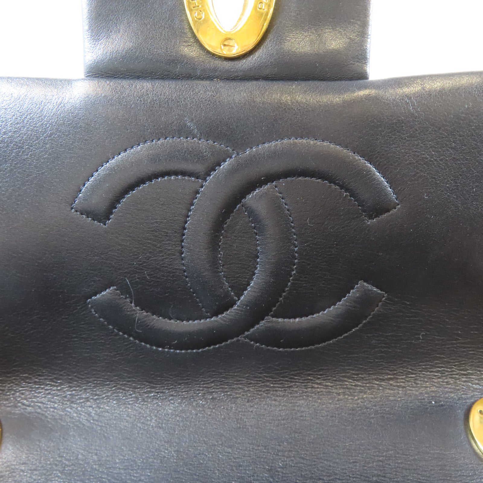 CHANEL 菱格羊皮皮革Chain Shoulder金扣鏈帶肩背袋黑色