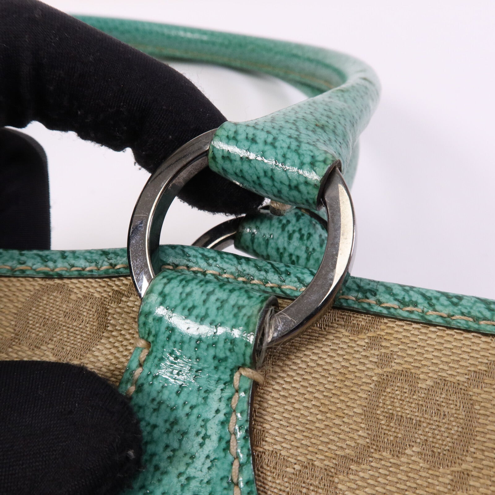 GUCCI 帆布Shoulder Bag銀扣手挽袋