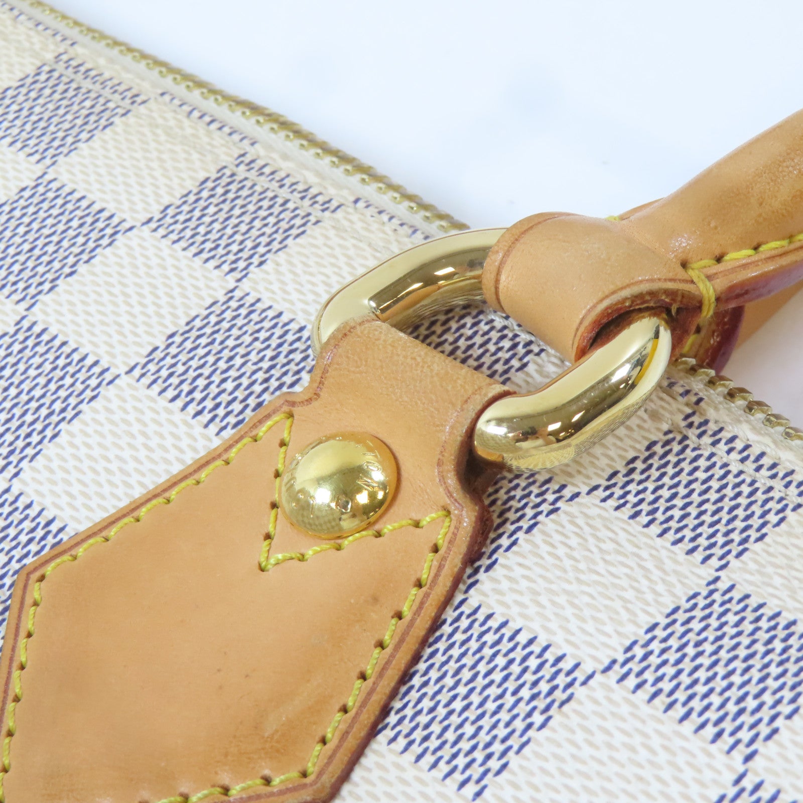 LOUIS VUITTON 【激減優惠】Damier Azur Saleya MM金扣手挽袋白色