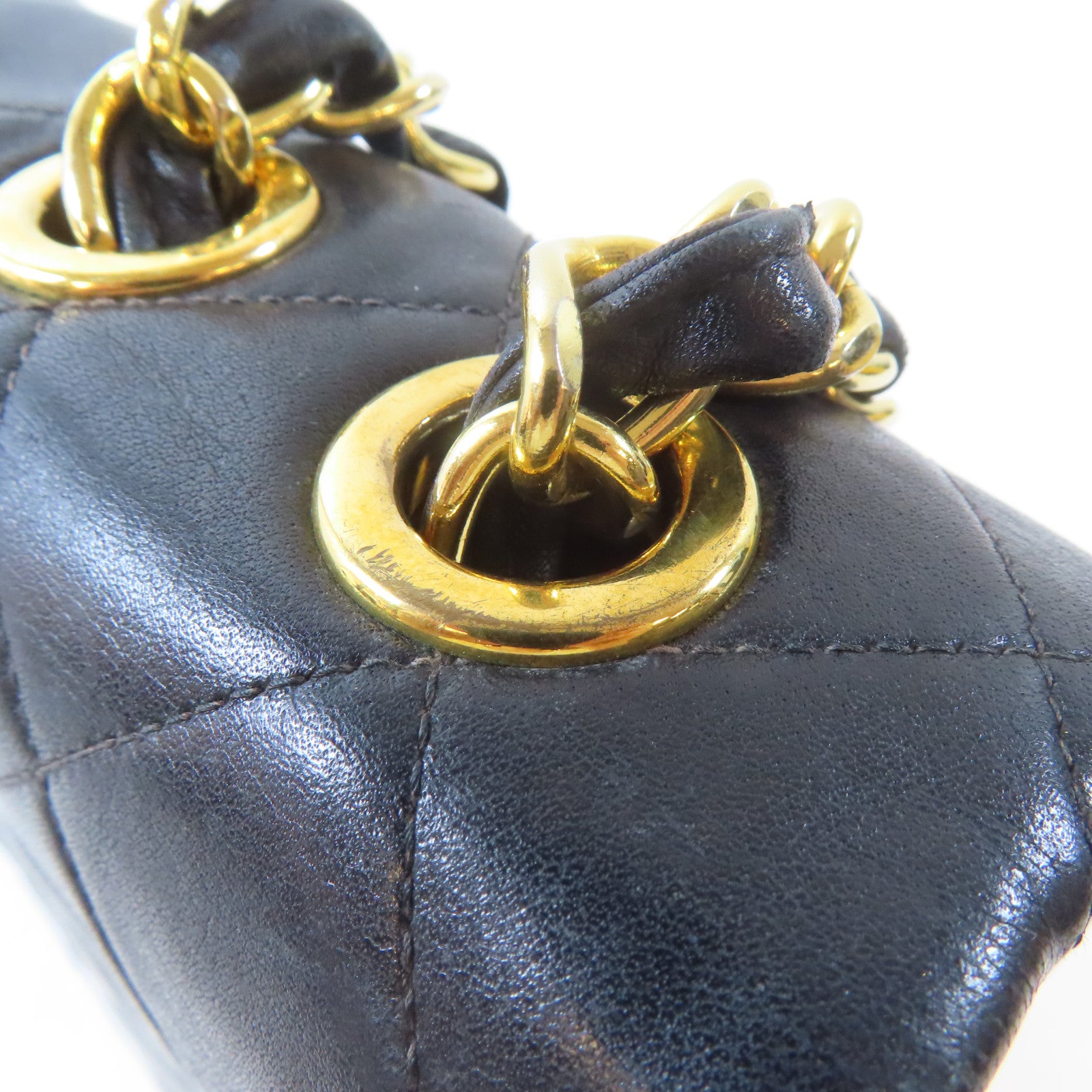 CHANEL 菱格羊皮皮革Chain Shoulder金扣鏈帶肩背袋黑色