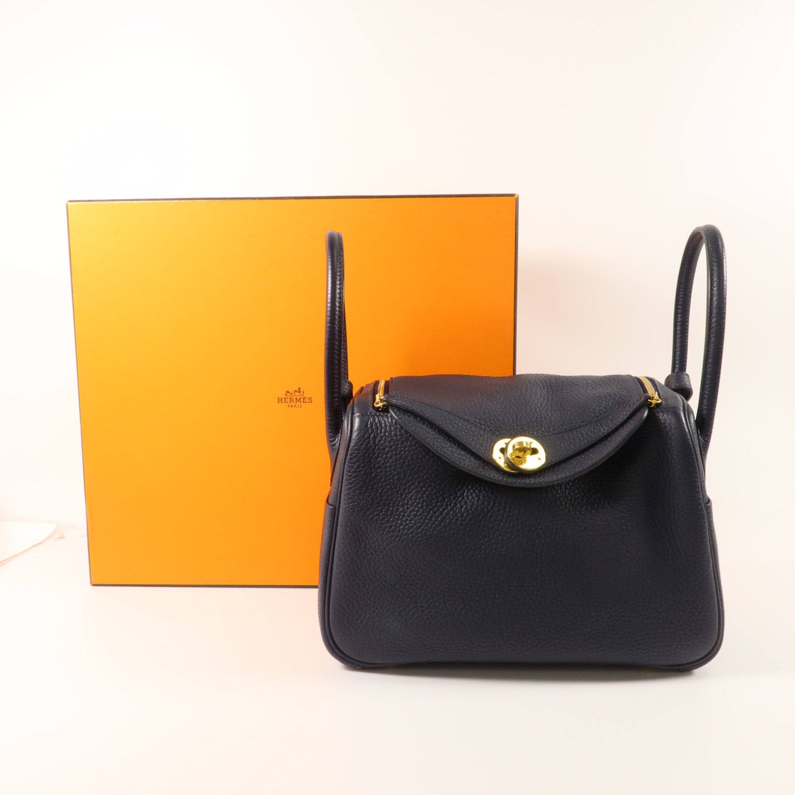HERMES Clemence皮革Lindy 26手挽肩背兩用袋Bleu Nuit