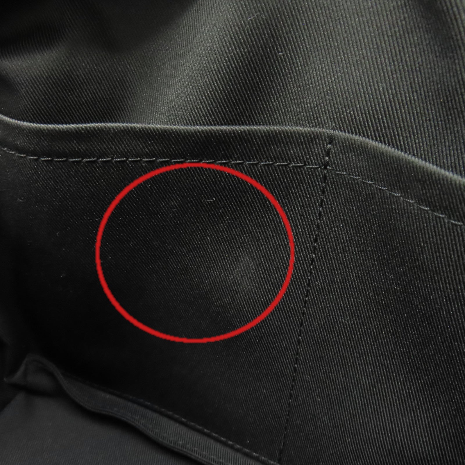 LOUIS VUITTON Monogram Eclipse Soft Trunk肩背袋黑色
