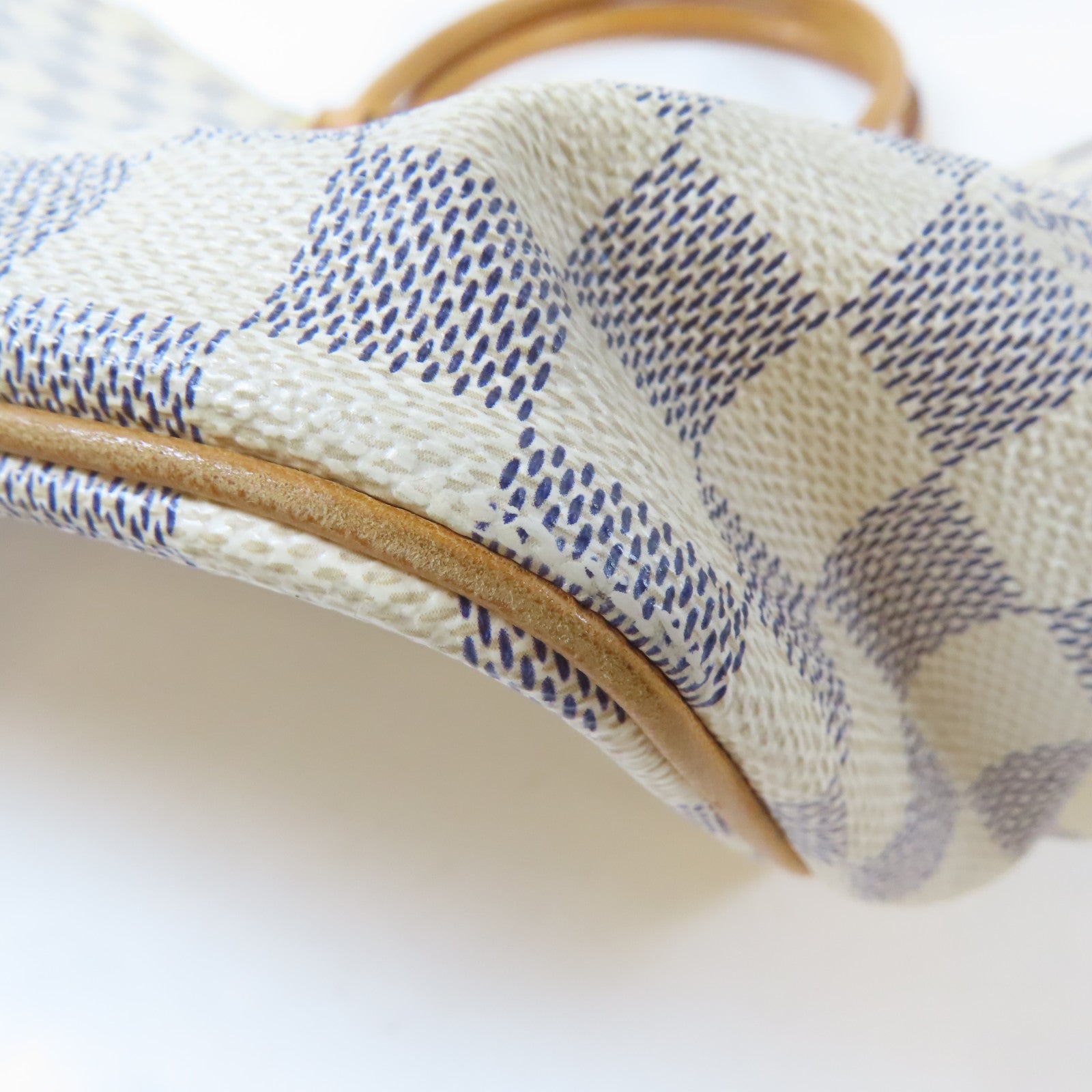 LOUIS VUITTON 【激減優惠】Damier Azur Saleya MM金扣手挽袋白色