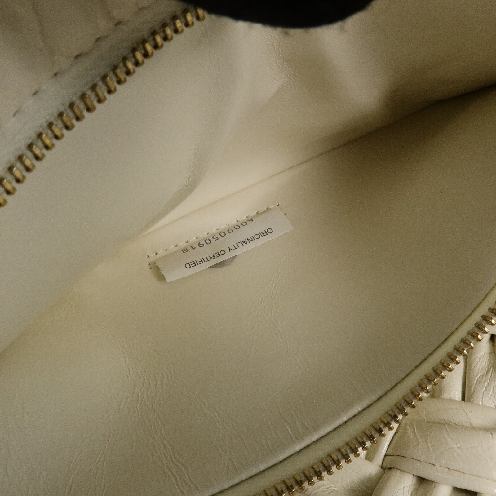 BOTTEGA VENETA 牛皮皮革Kalimero Citta肩背袋