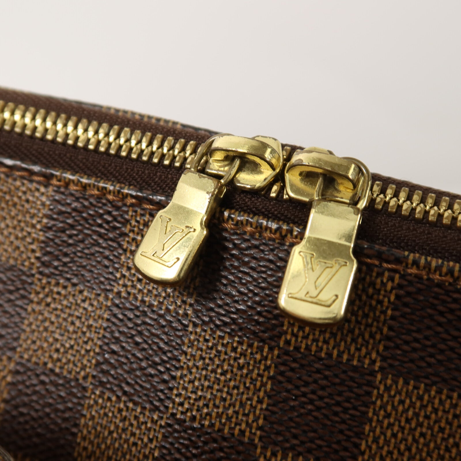 LOUIS VUITTON Damier Belem MM肩背袋