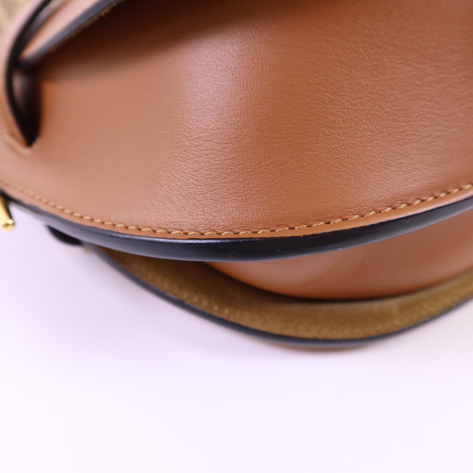 LOEWE 牛皮皮革Gate Small金扣肩背袋