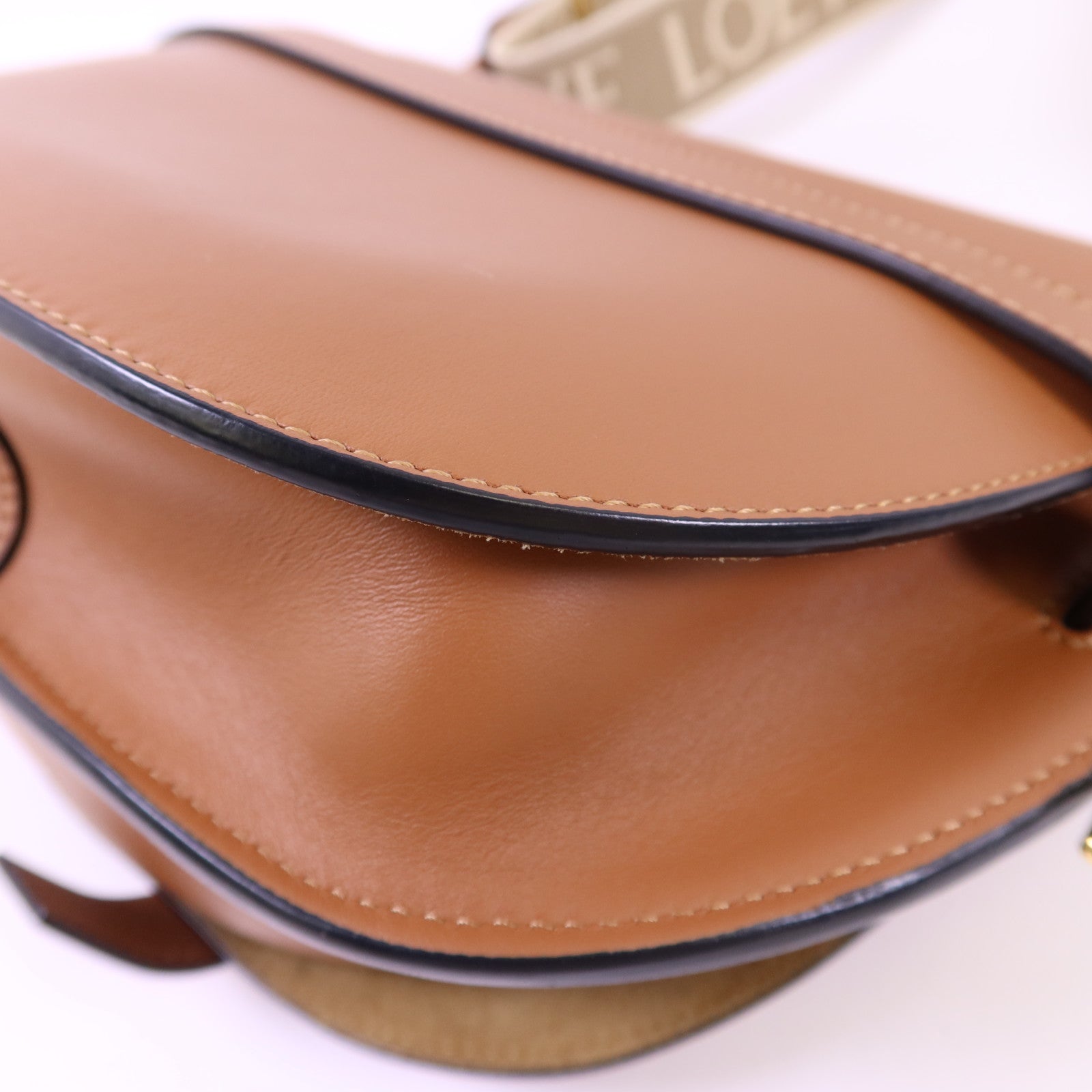LOEWE 牛皮皮革Gate Small金扣肩背袋