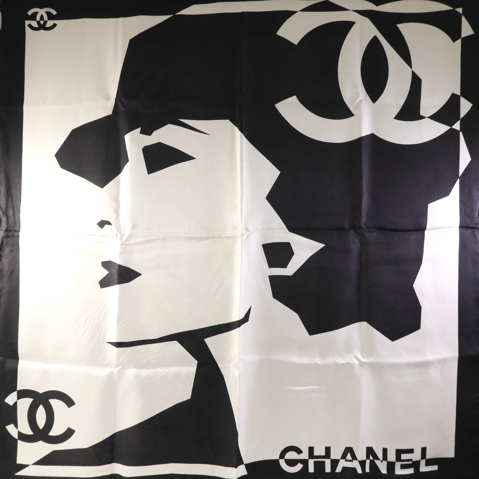 CHANEL 絲質Scarf 90X90絲巾