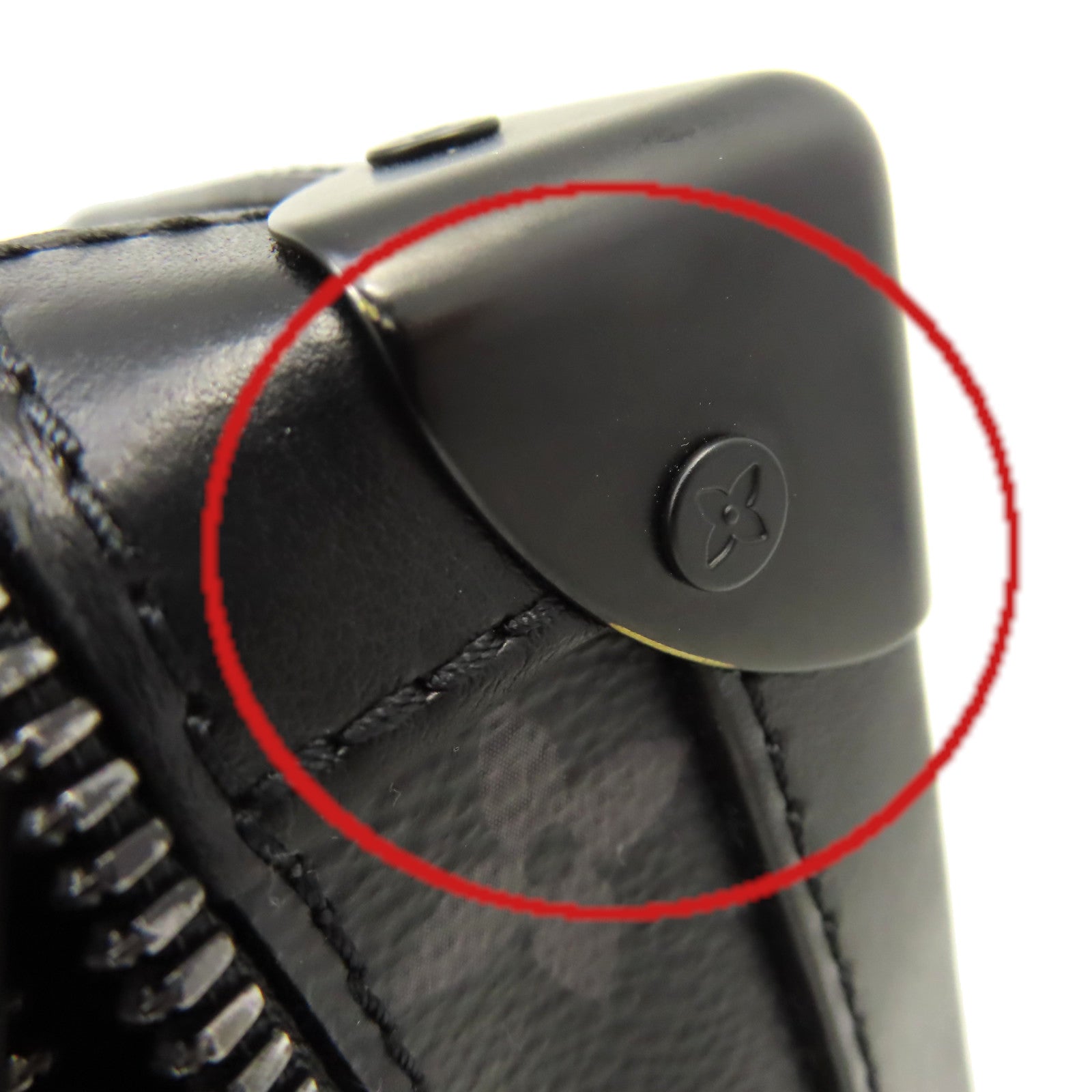 LOUIS VUITTON Monogram Eclipse Soft Trunk肩背袋黑色