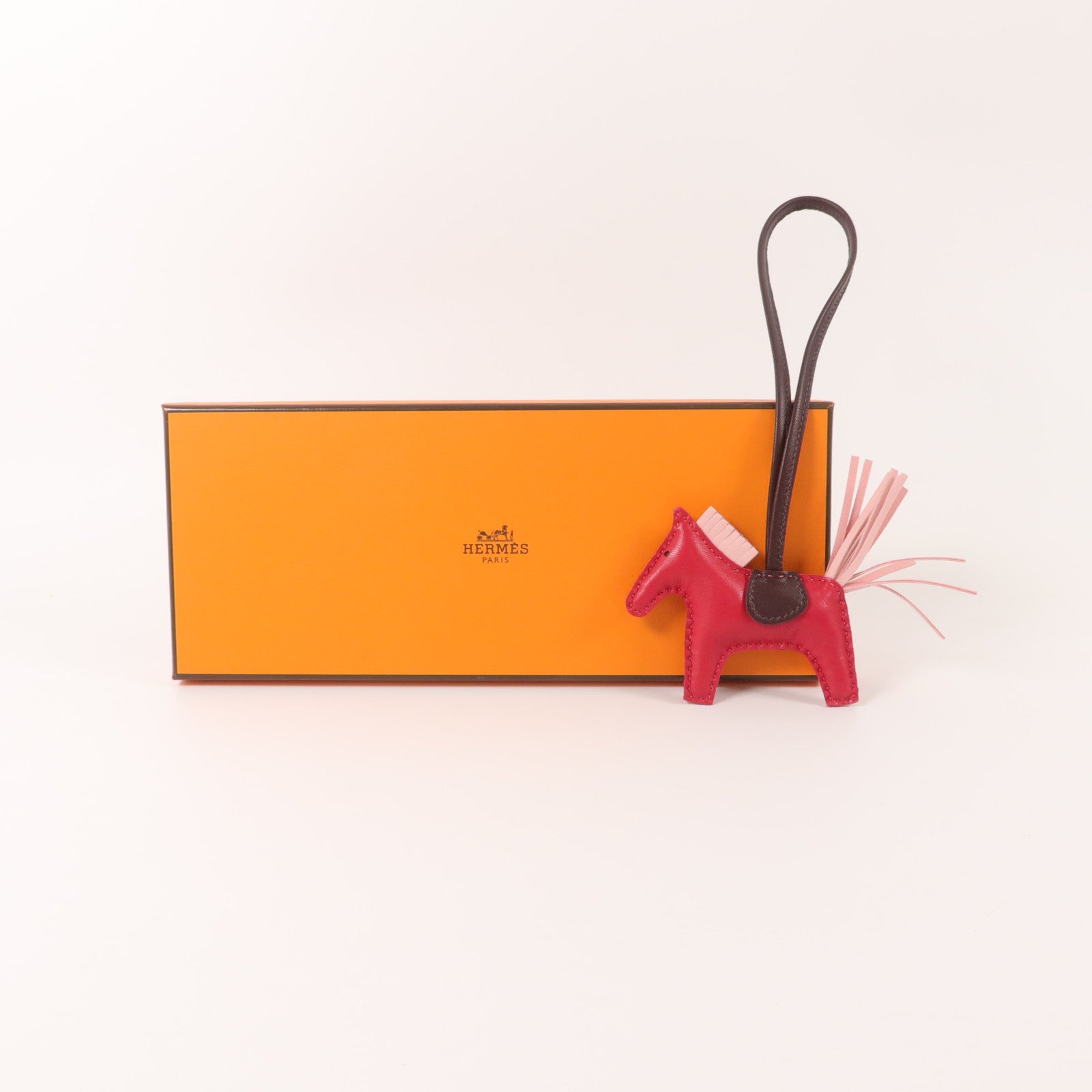 HERMES Milo皮革Rodeo PM掛飾Framboise/Rose Sakura/Rouge Sellier