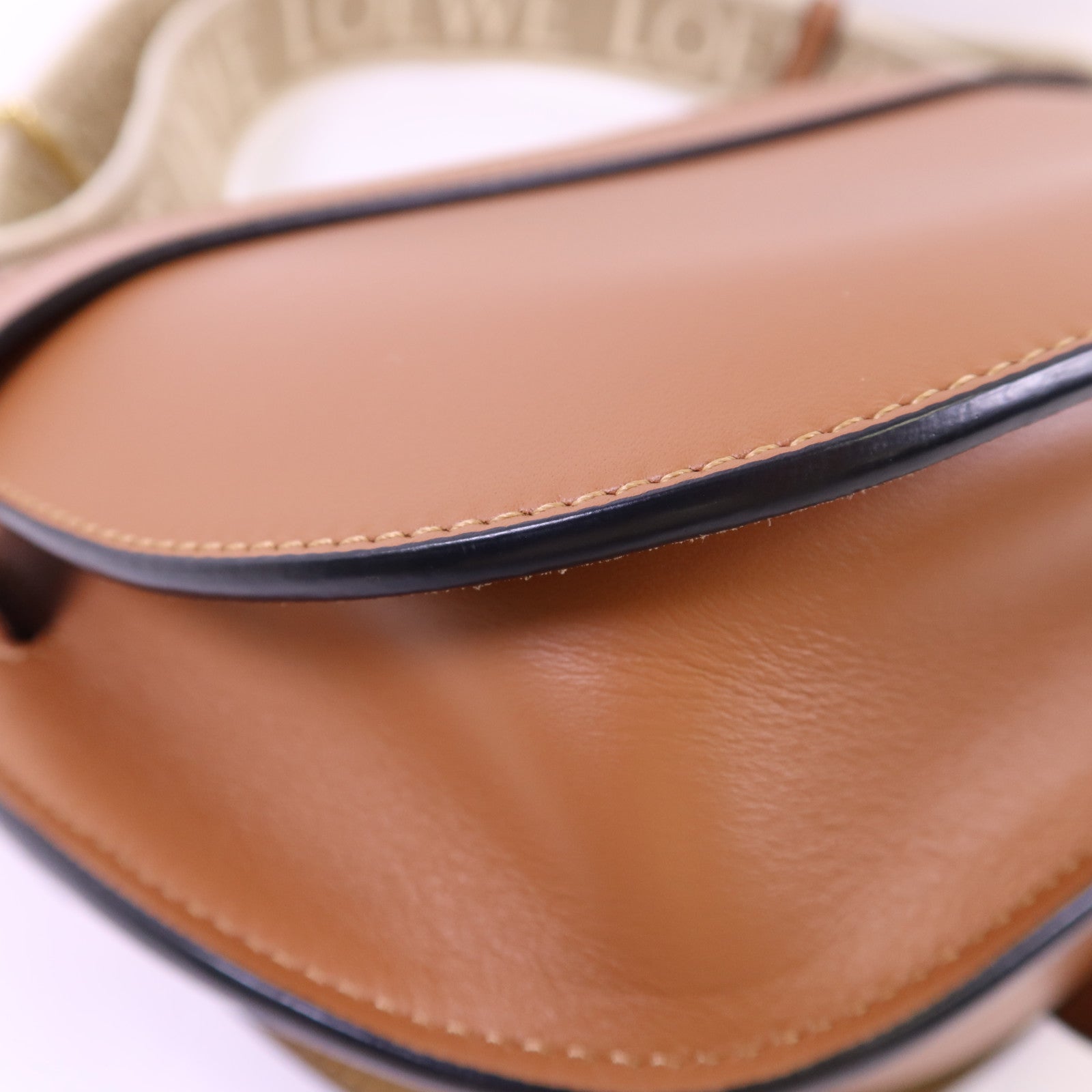 LOEWE 牛皮皮革Gate Small金扣肩背袋