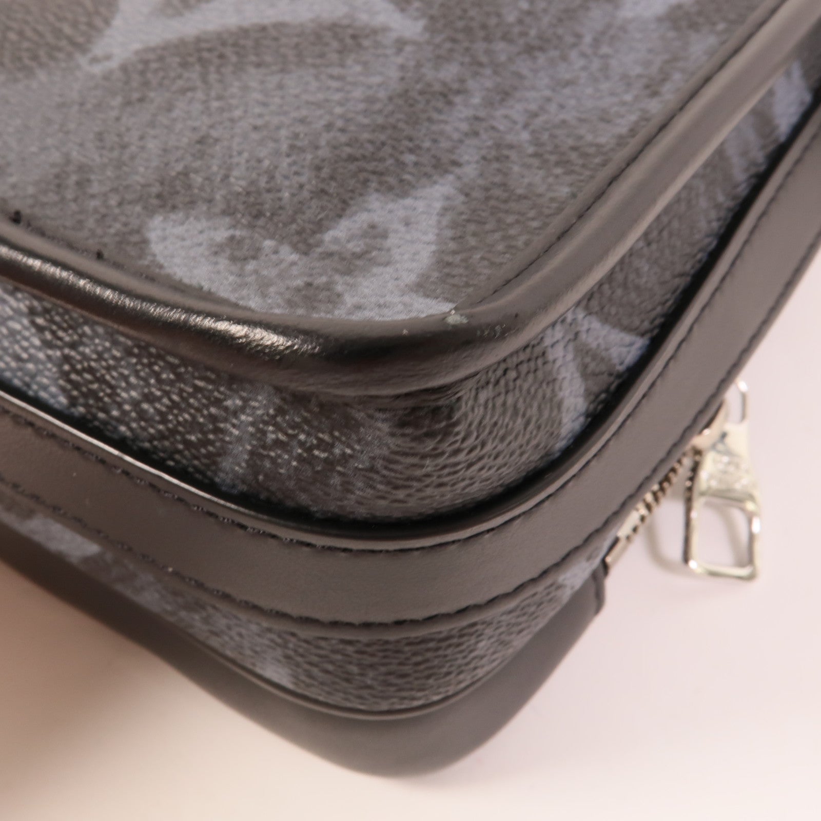 LOUIS VUITTON Monogram Pastel Amazon Messenger肩背袋