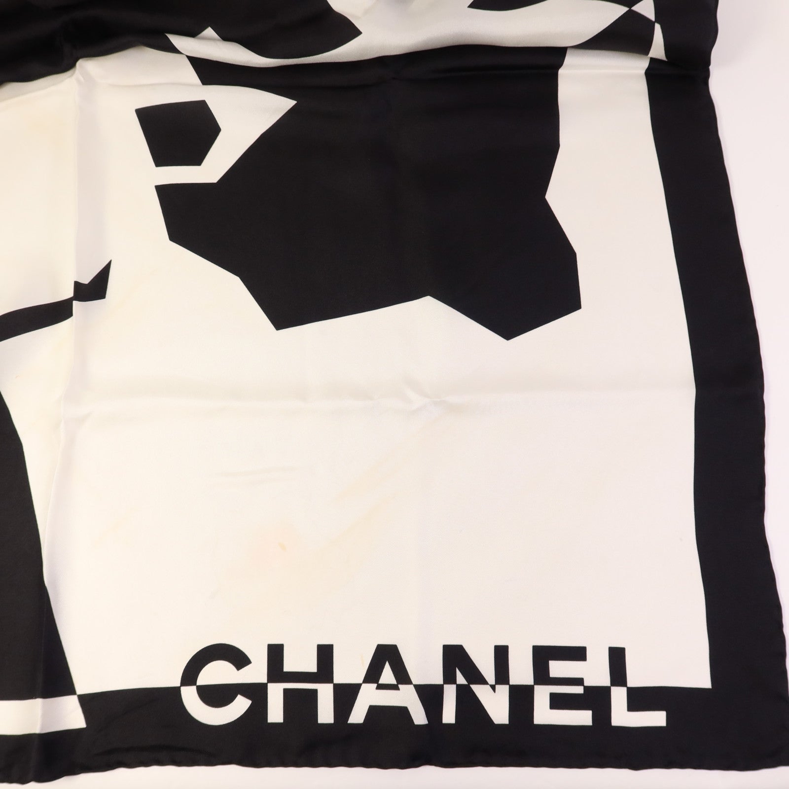 CHANEL 絲質Scarf 90X90絲巾