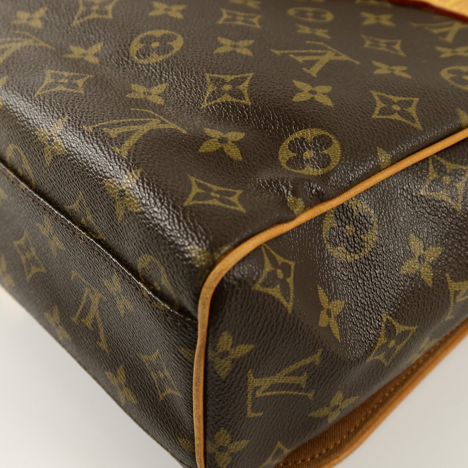 LOUIS VUITTON Monogram Abbesses肩背袋