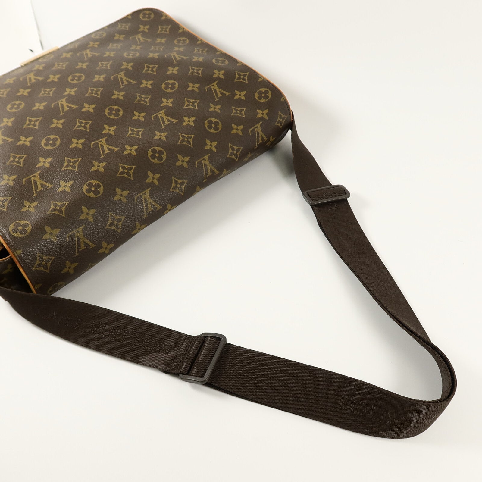 LOUIS VUITTON Monogram Abbesses肩背袋