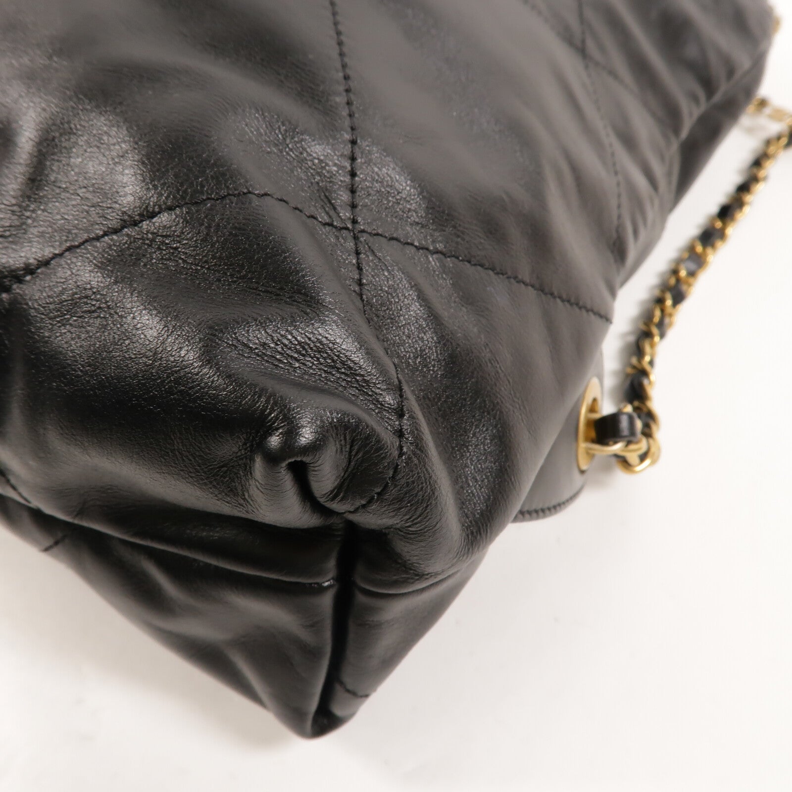 CHANEL 牛皮皮革Chanel 22 Backpack鏈帶背包
