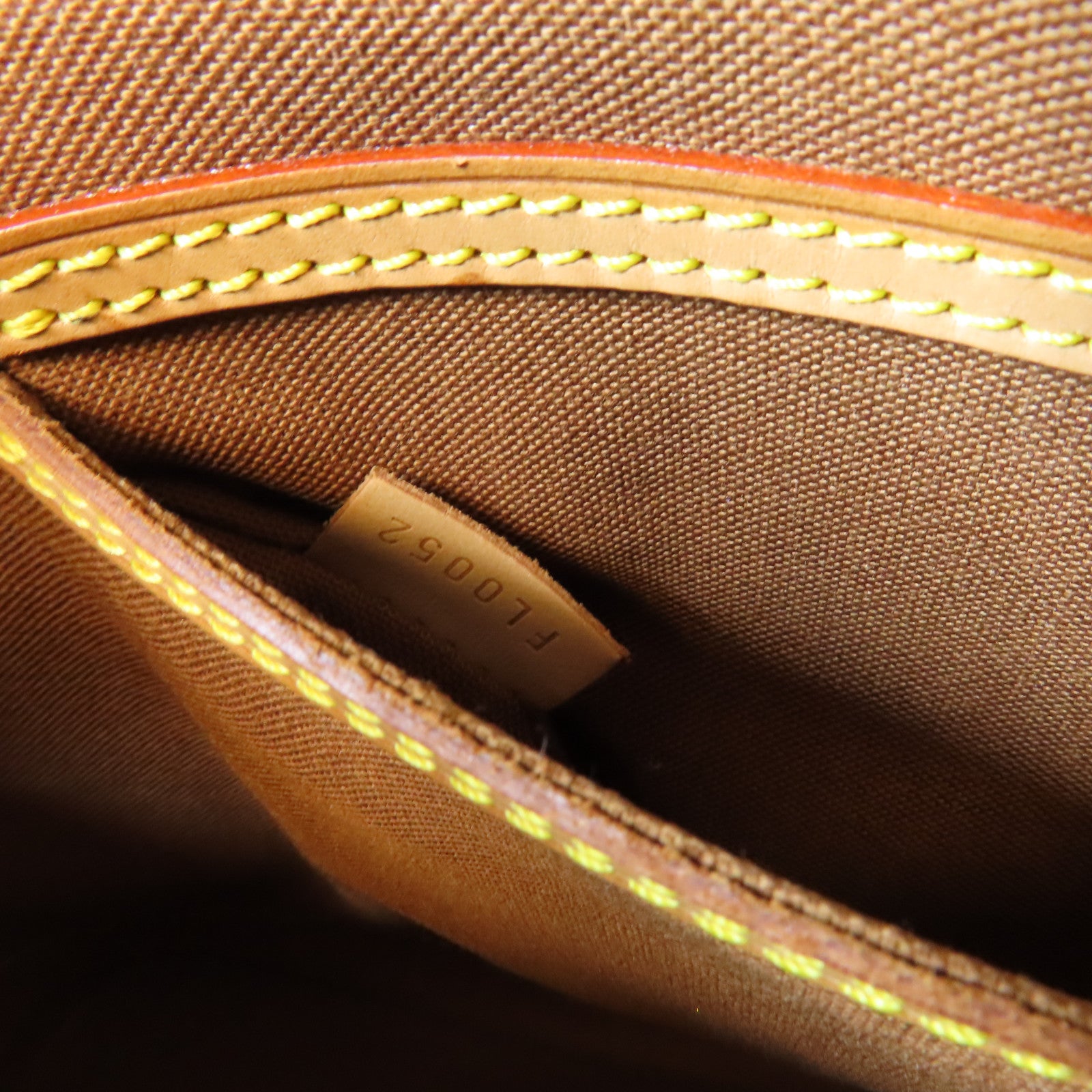 LOUIS VUITTON 【激減優惠】Monogram Alma金扣手挽袋啡色