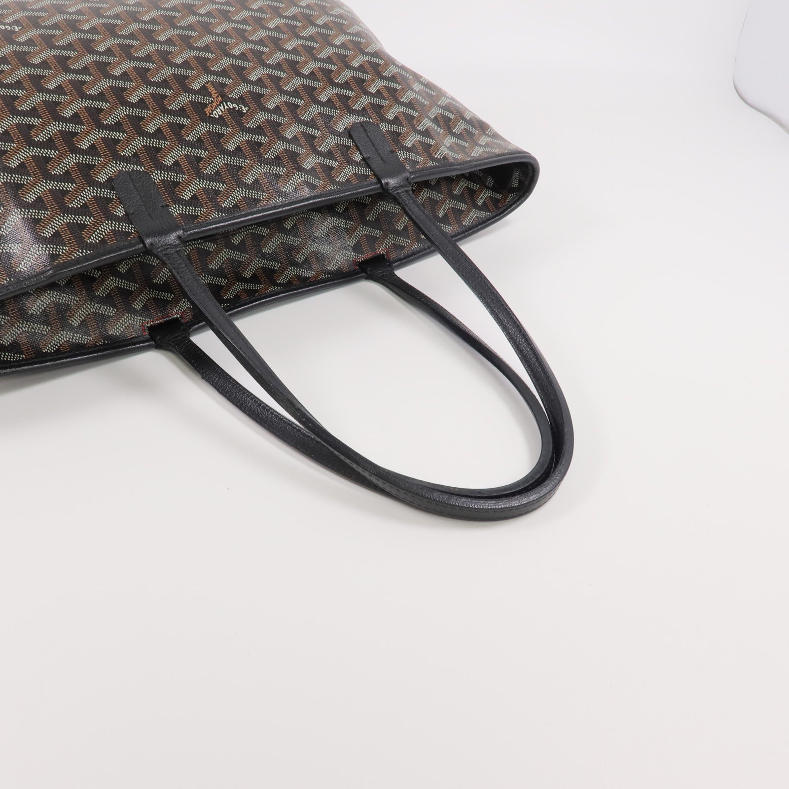 GOYARD 塗層帆布Artois PM銀扣肩背袋