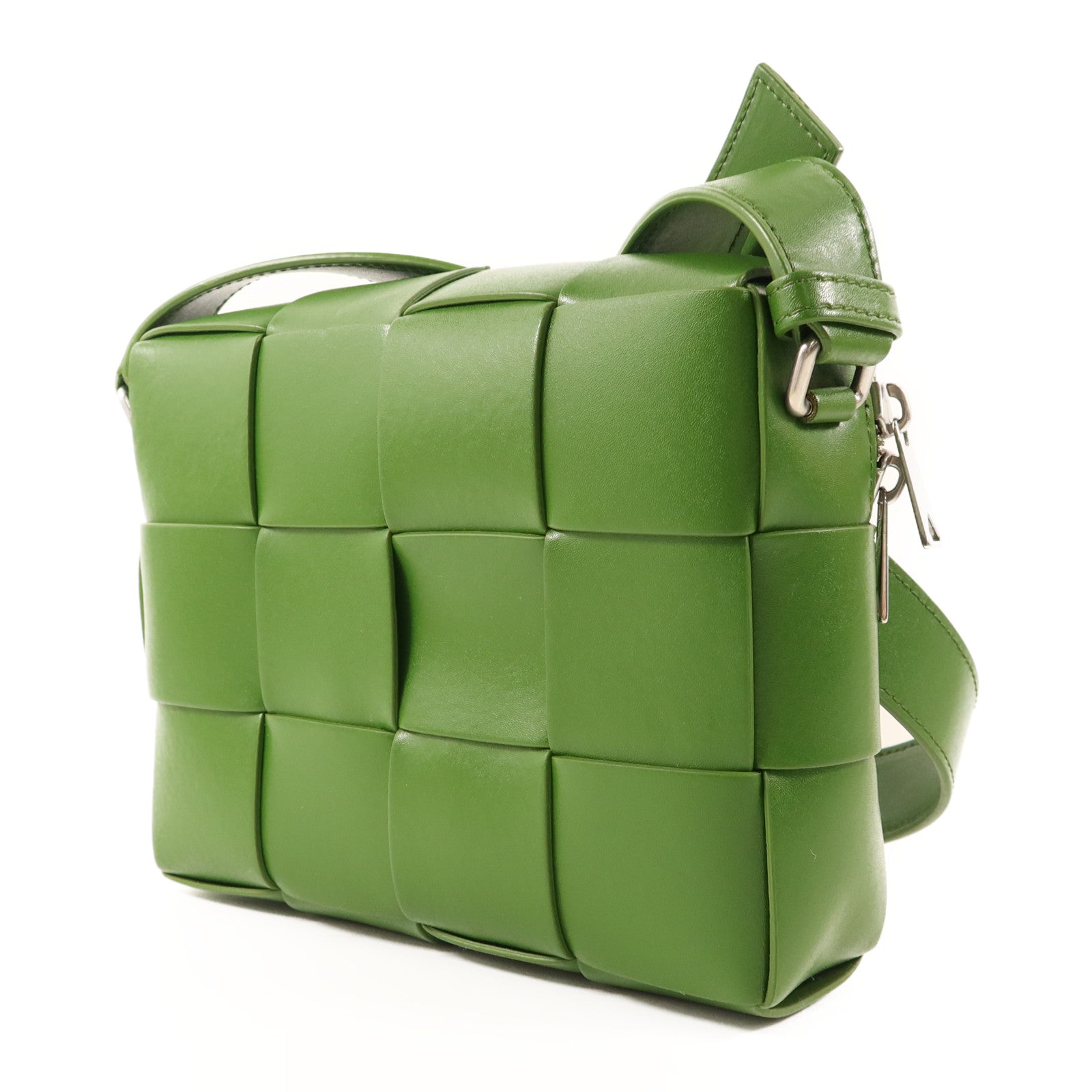 BOTTEGA VENETA 【激減優惠】牛皮皮革Small Cassette Camera Bag銀扣肩背袋