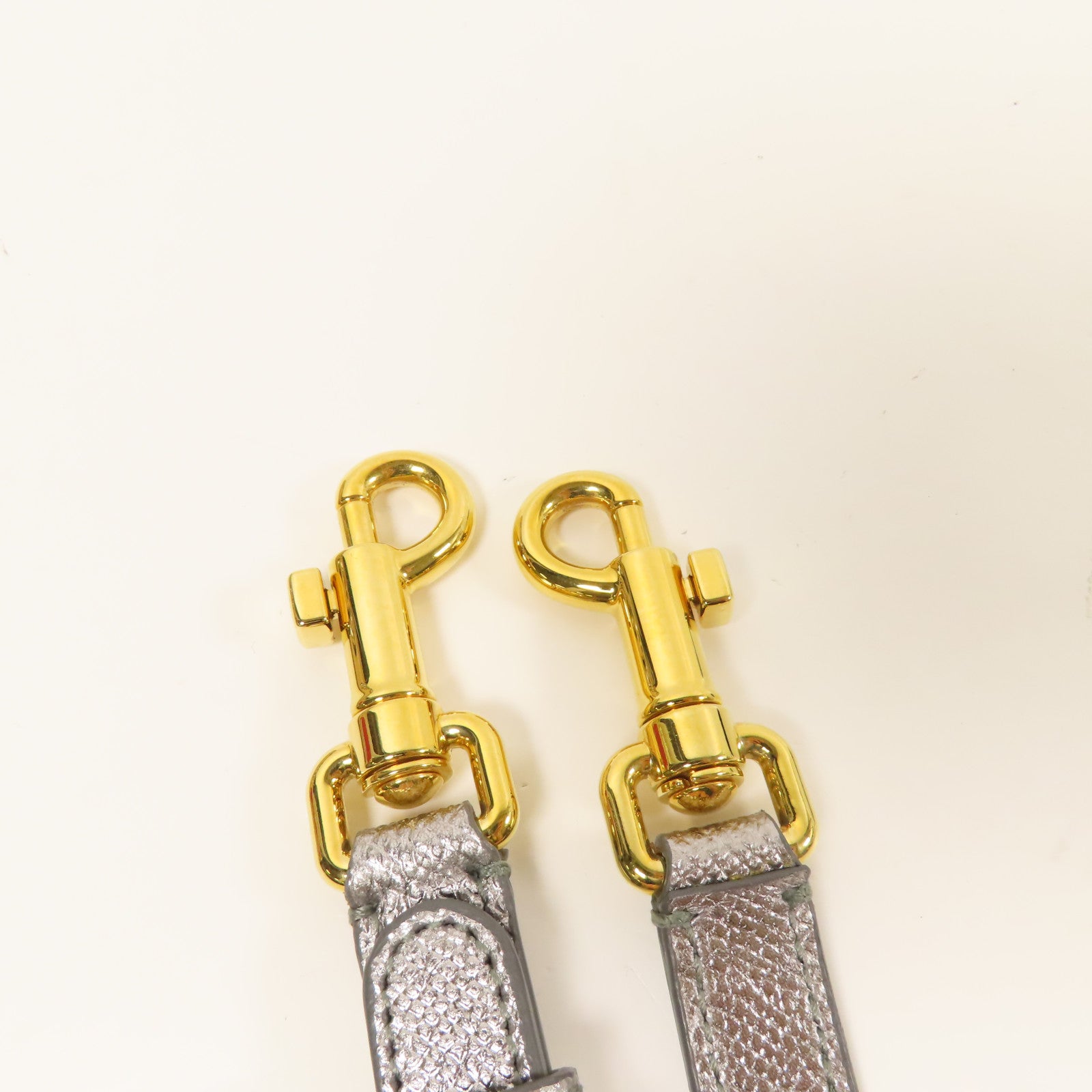 D&G 牛皮皮革Shoulder Bag金扣肩背袋