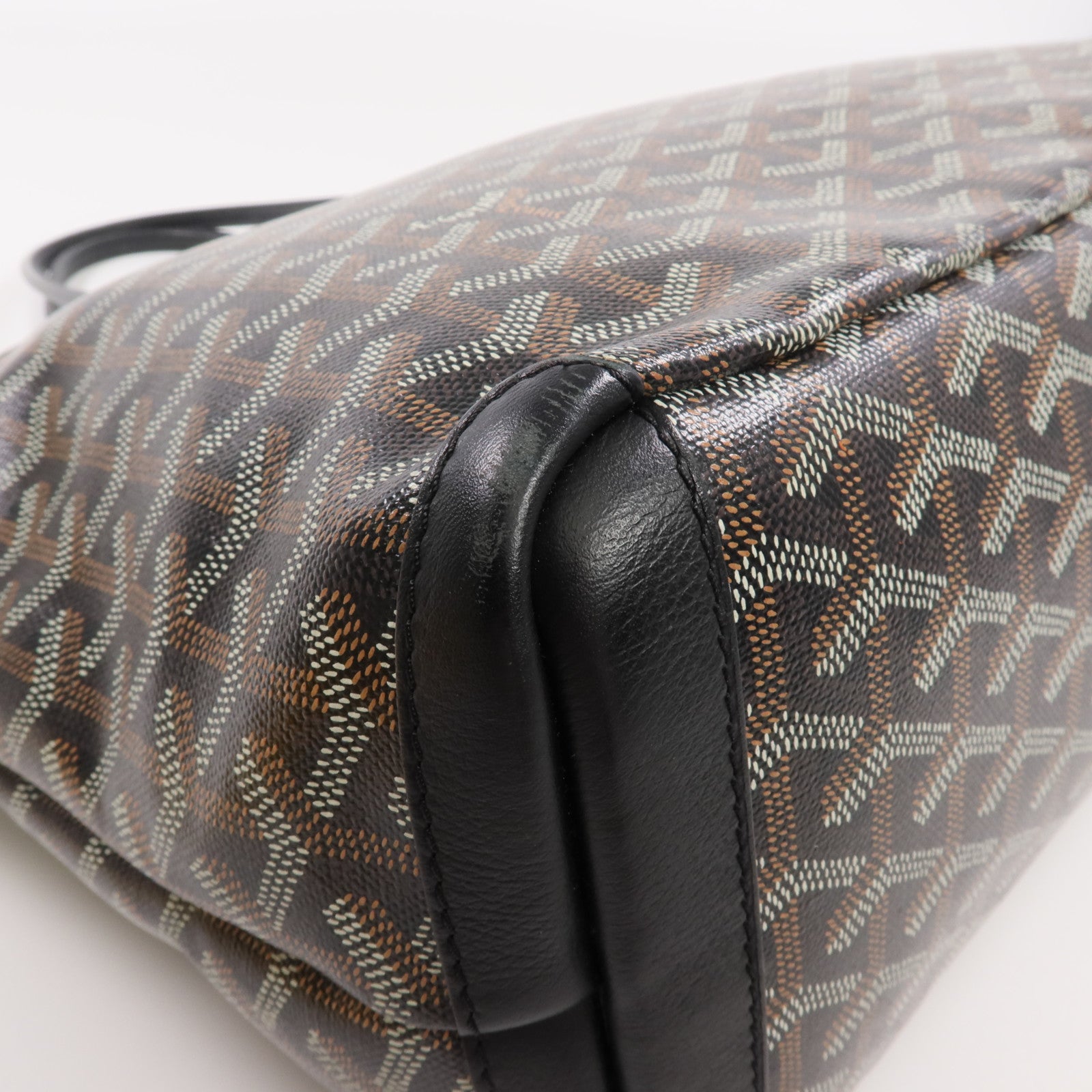GOYARD 塗層帆布Artois PM銀扣肩背袋