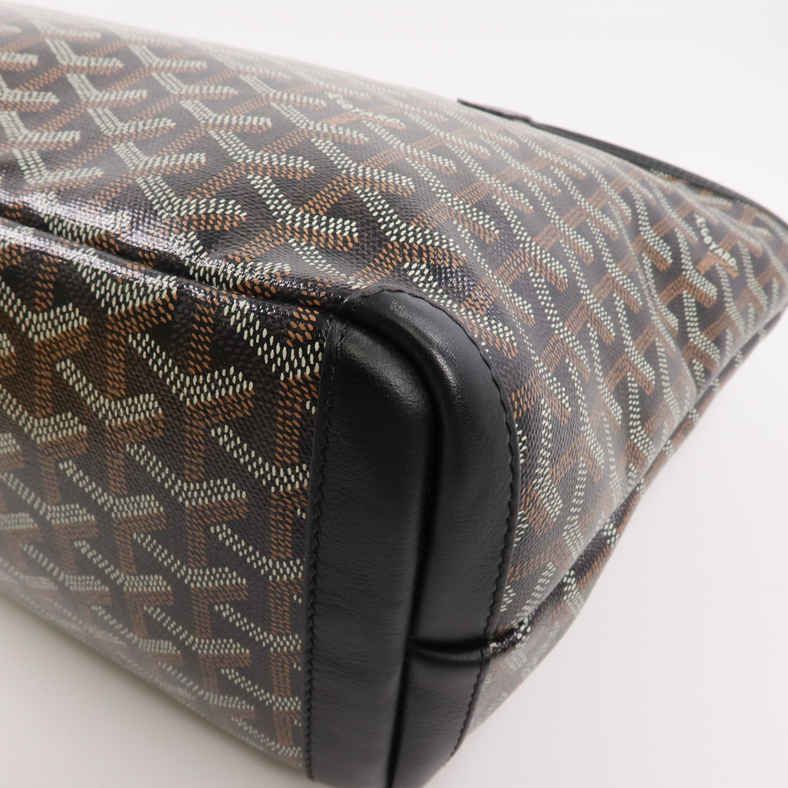 GOYARD 塗層帆布Artois PM銀扣肩背袋