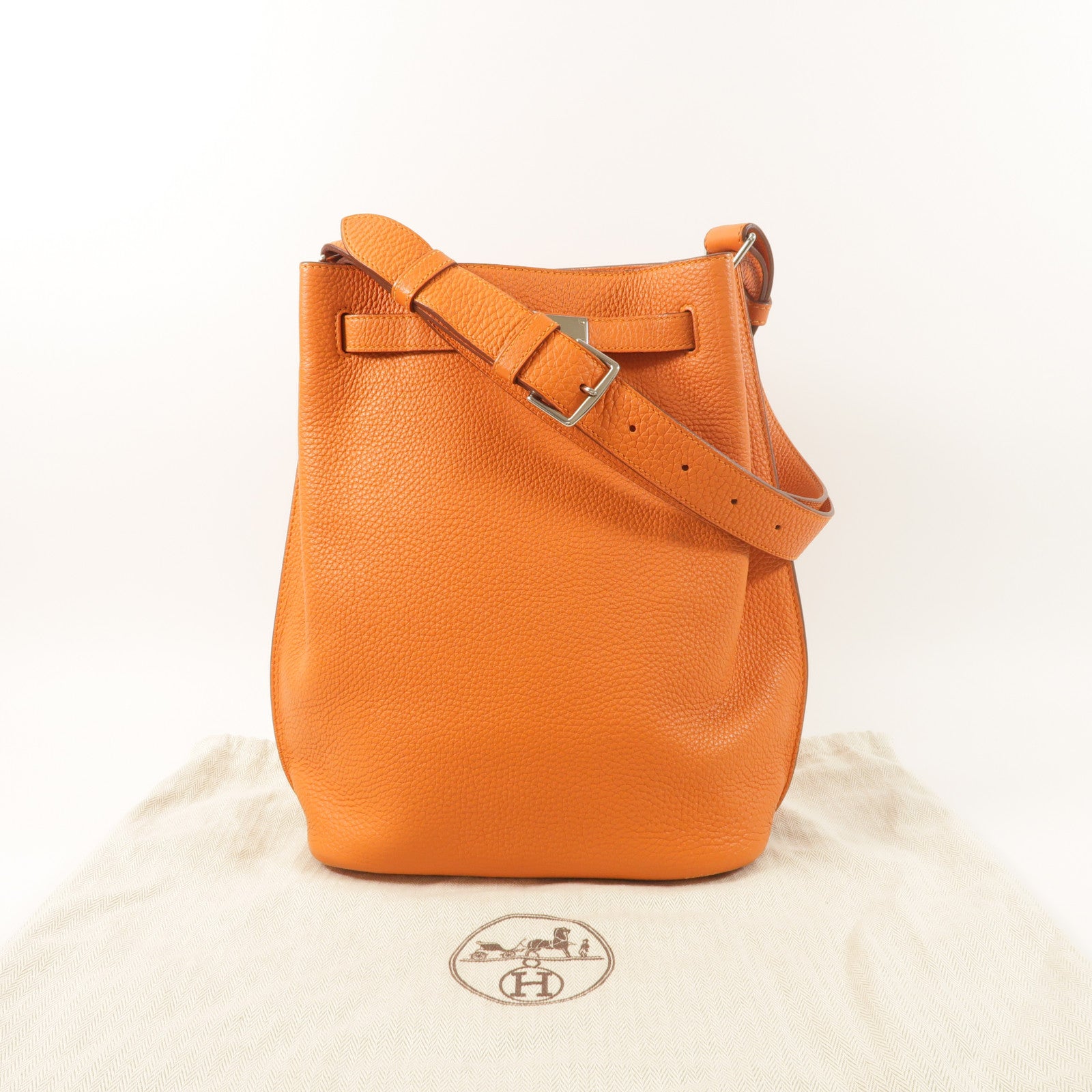 HERMES Togo皮革So Kelly 22銀扣肩背袋