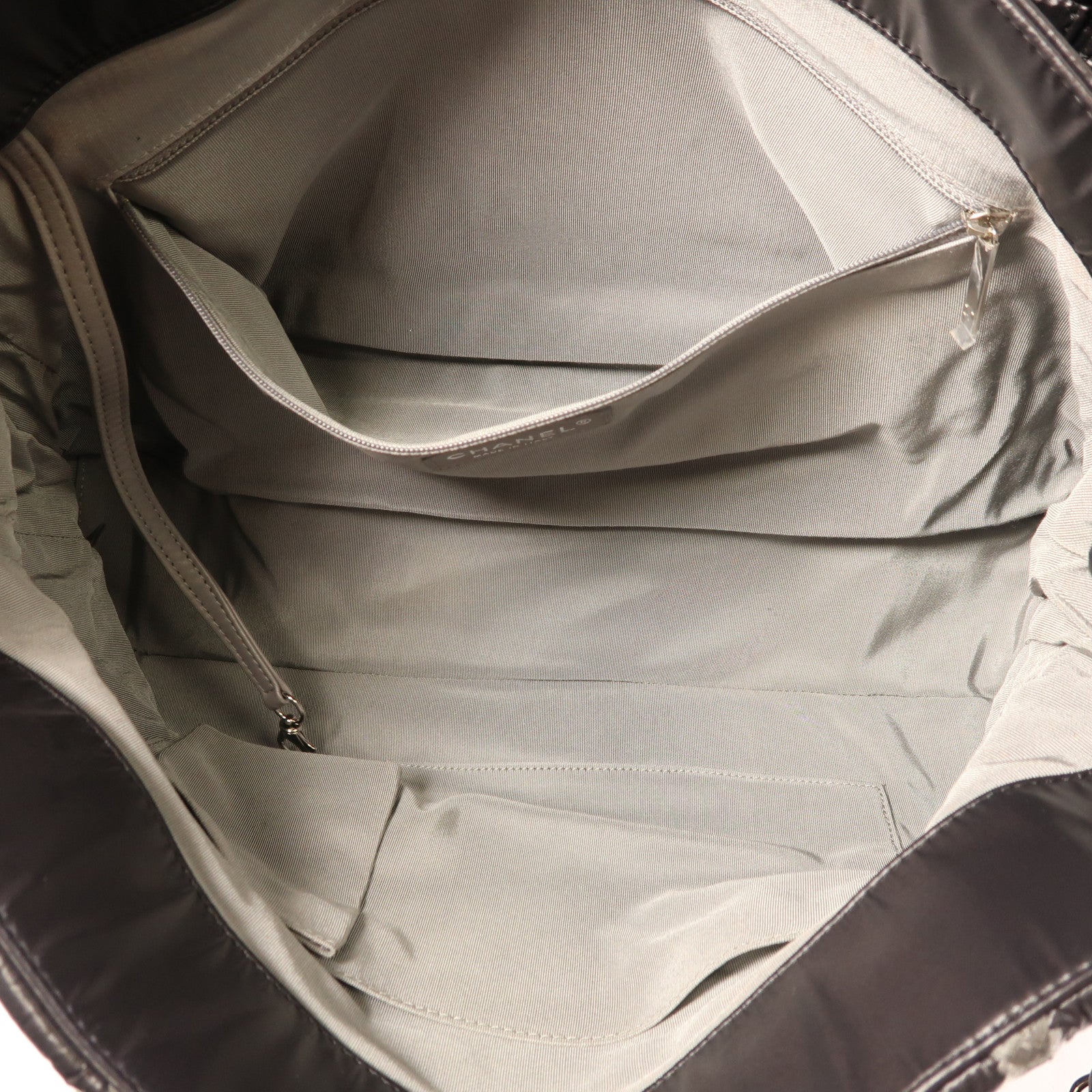 CHANEL 尼龍Chain Shoulder銀扣鏈帶肩背袋