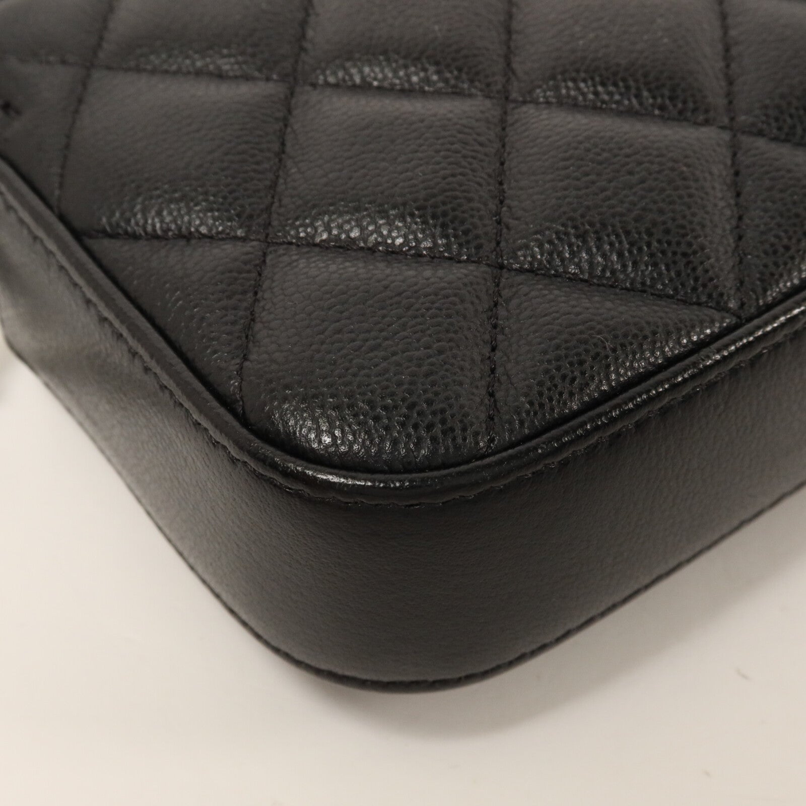CHANEL 牛皮皮革Quilted CC Box鏈帶肩背袋