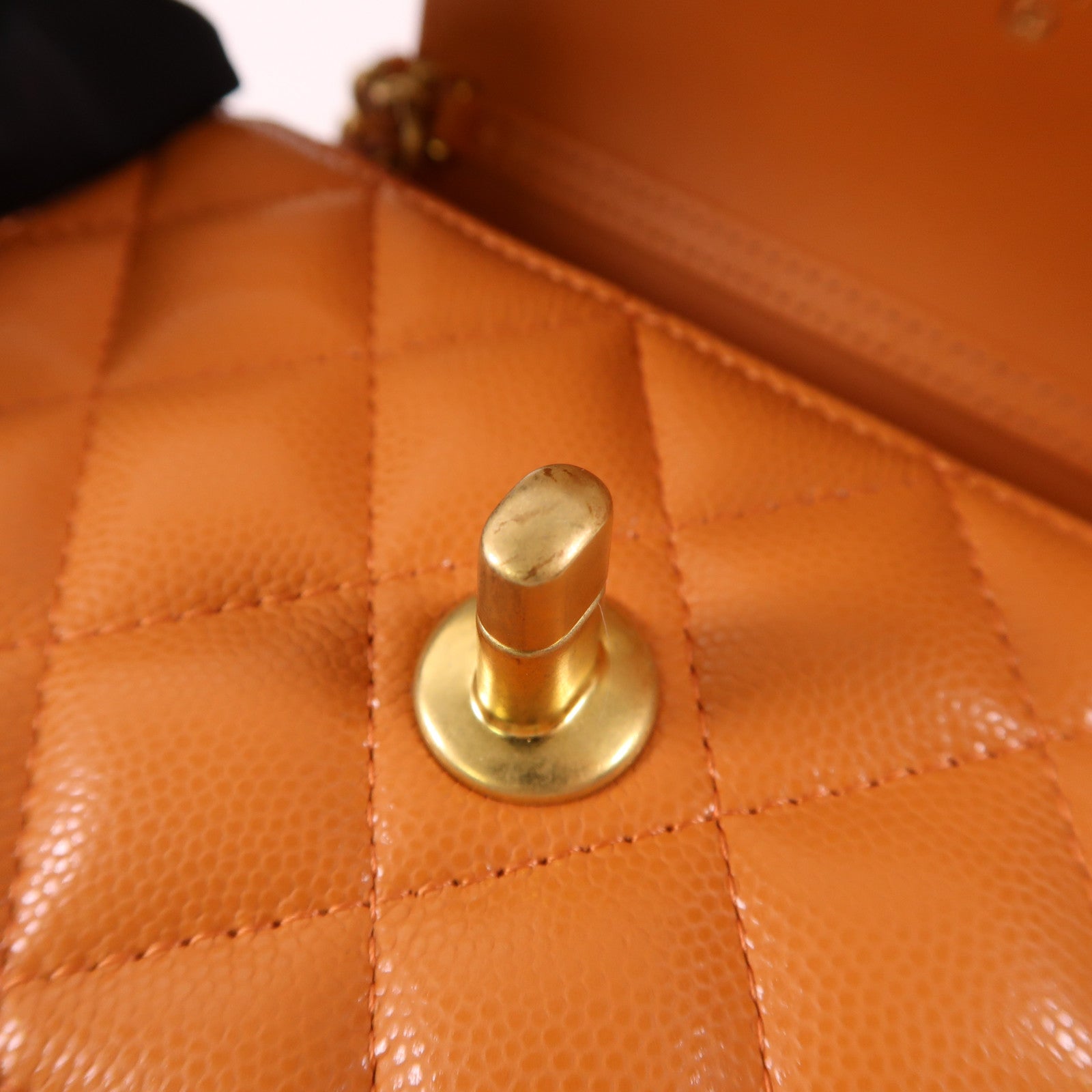 CHANEL 牛皮皮革Chain Shoulder Bag金扣鏈帶肩背袋