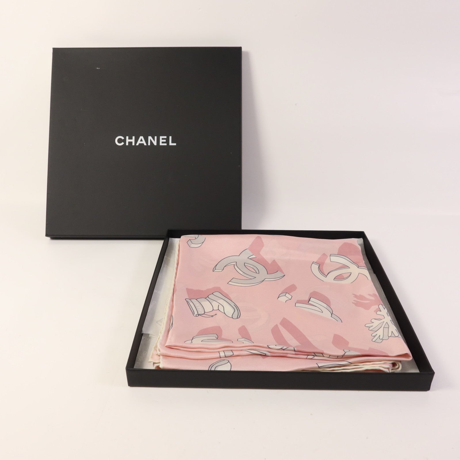 CHANEL 絲質Scarf90X90絲巾