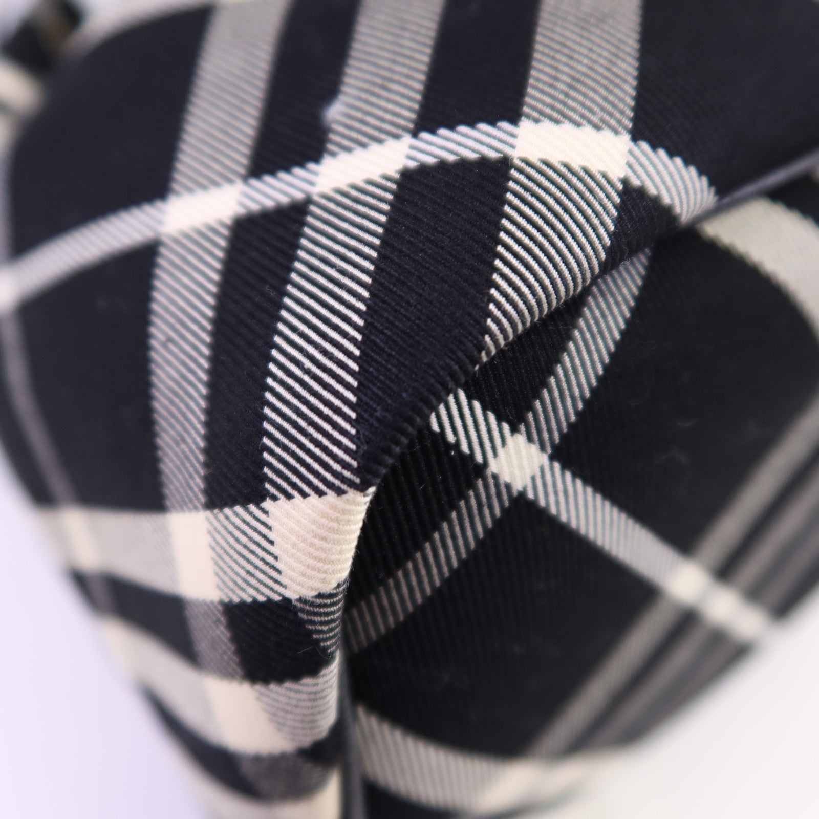 BURBERRY 帆布Shoulder Bag金扣肩背袋