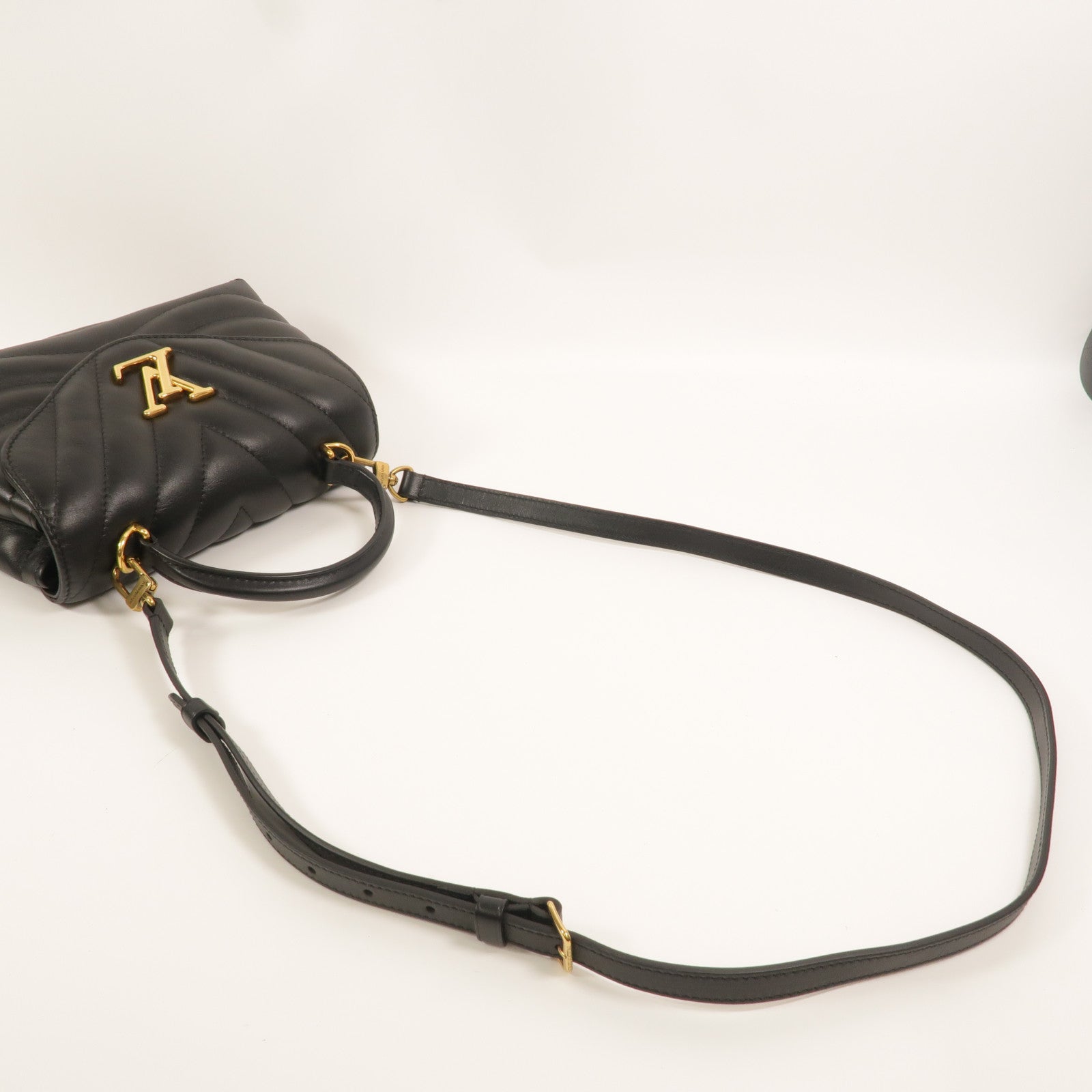 LOUIS VUITTON 牛皮皮革New Wave Hold Me手挽肩背兩用袋