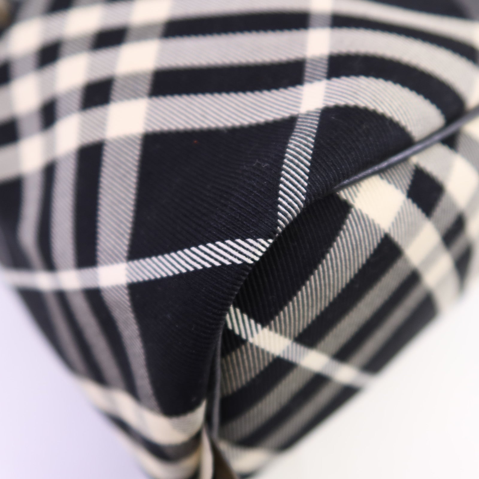 BURBERRY 帆布Shoulder Bag金扣肩背袋