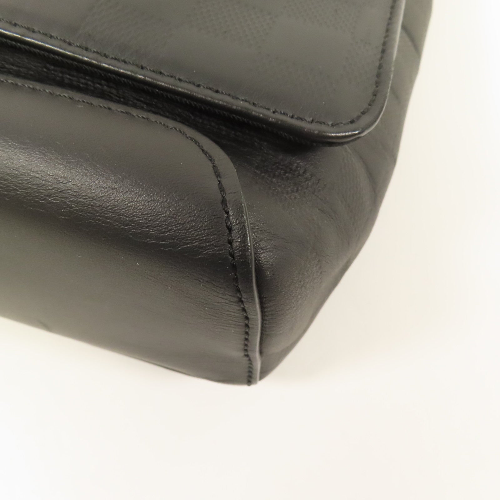 LOUIS VUITTON Damier Amphini District MM銀扣肩背袋