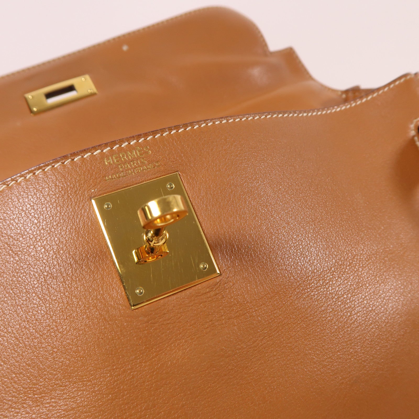 HERMES Gulliver皮革Kelly 32金扣手挽肩背兩用袋Gold