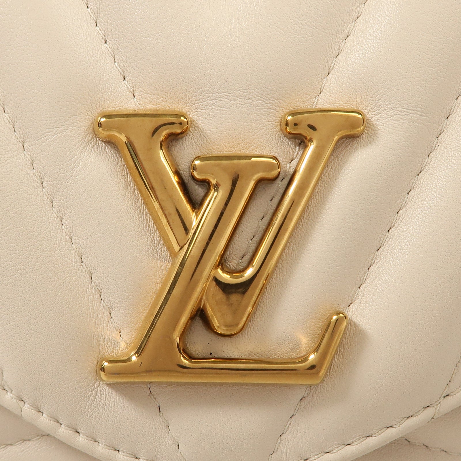 LOUIS VUITTON 牛皮皮革New Wave PM金扣肩背袋